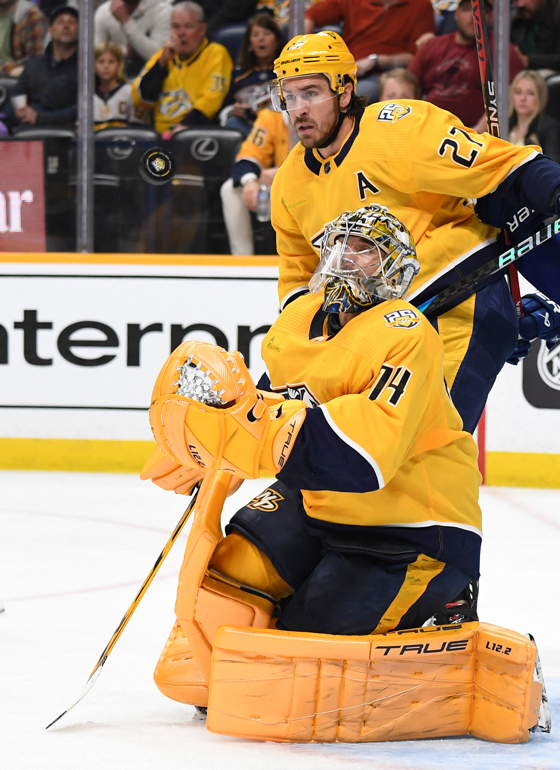 Canucks edge Predators thanks to second-period spurt | Reuters 