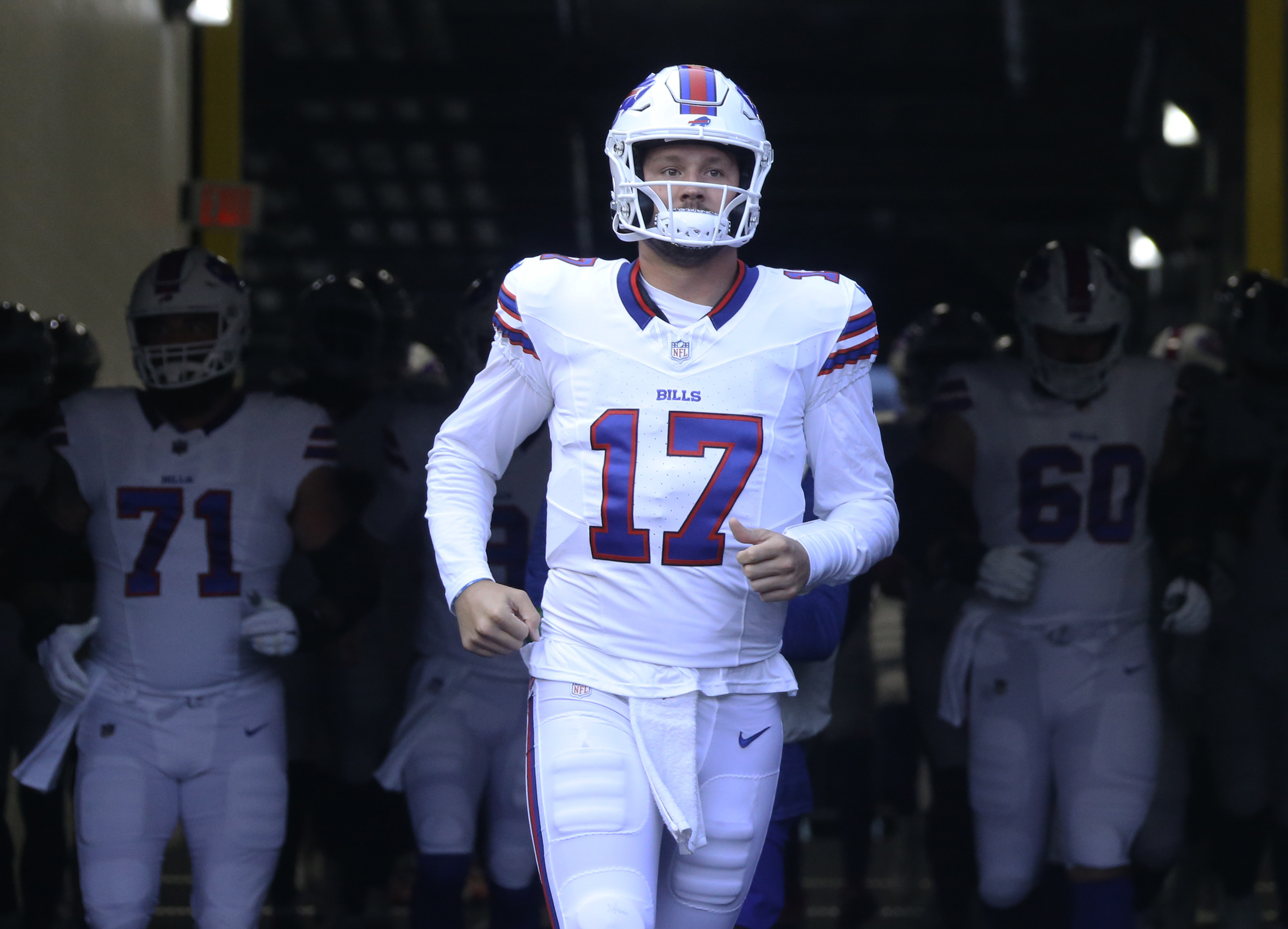 Pittsburgh Steelers quarterback Kenny Pickett, center, sits on the bench  during an NFL preseason football game against the Buffalo Bills in  Pittsburgh, Sunday, Aug. 20, 2023. (AP Photo/Gene J. Puskar Stock Photo 