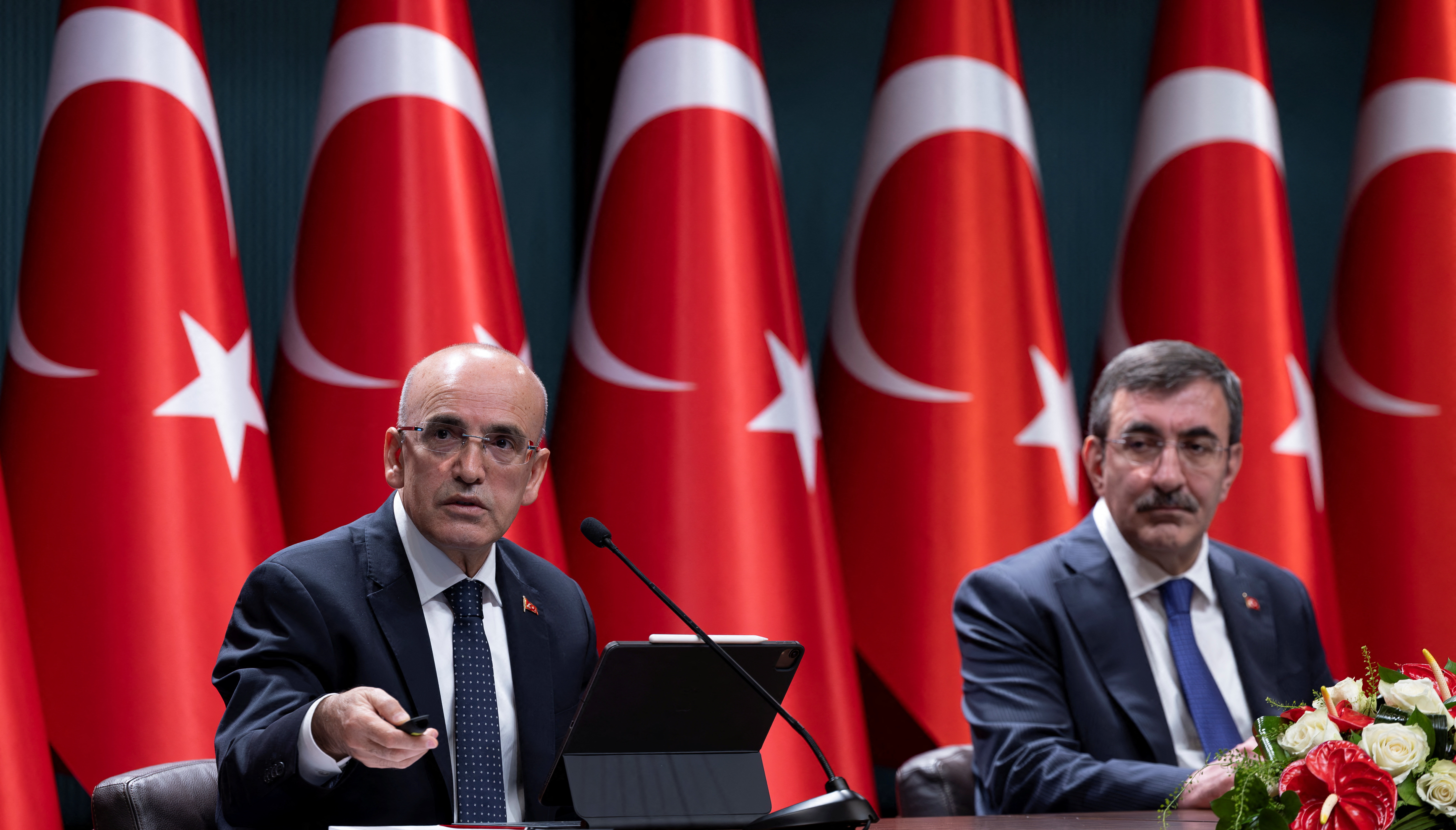トルコが包括的な財政緊縮策、歳出削減や公共投資絞り込みへ