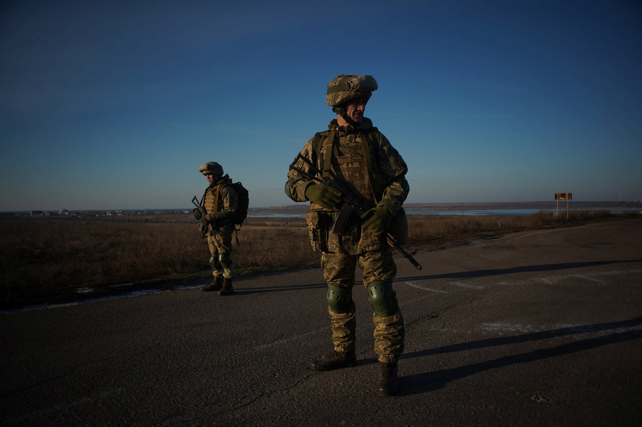 Ukrainian service members hold drills in the Odessa region