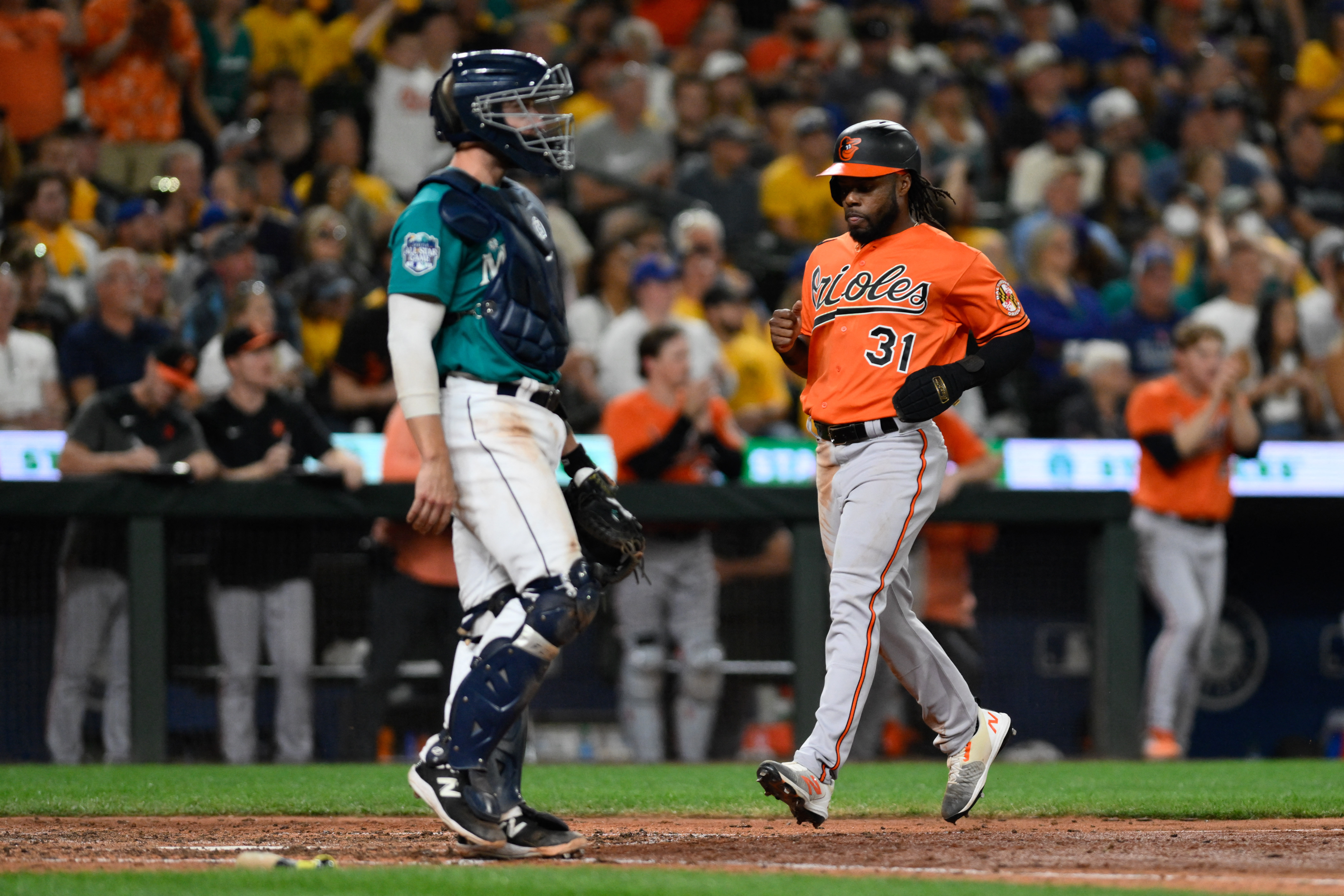 Mountcastle's hit in the 10th gives Orioles a 1-0 win over Mariners, snaps  Seattle's win streak - ABC News