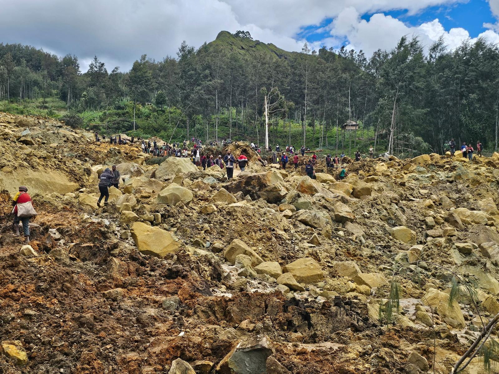 View of the damage after a landslide in Maip Mulitaka