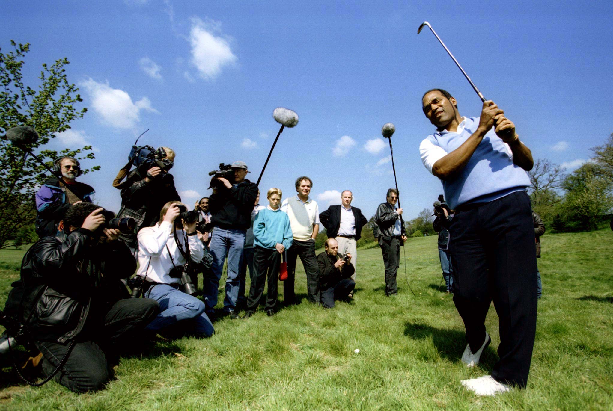 OJ SIMPSON PLAYS HIS WAY OUT OF THE ROUGH