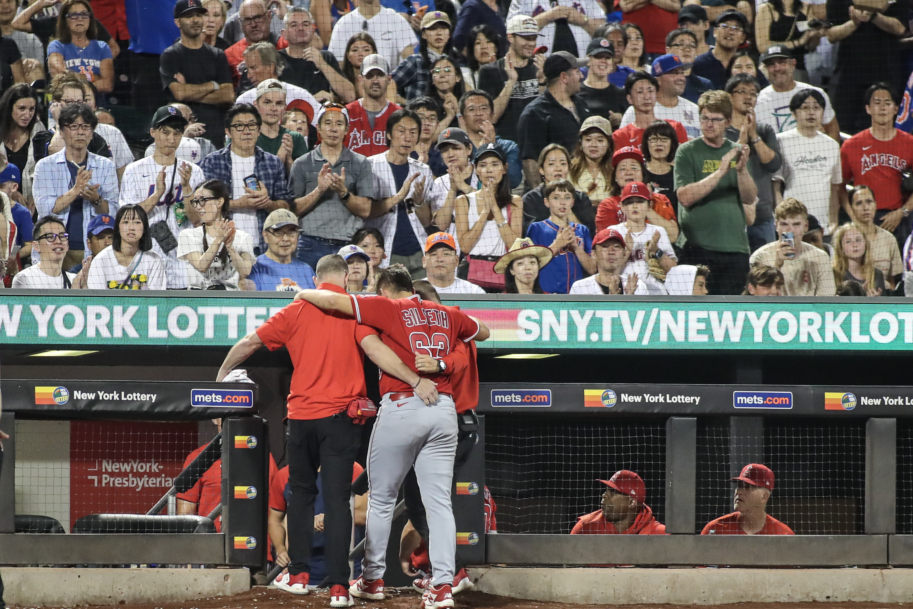 Brandon Drury & selfie fan  Remember Brandon Drury's catch into