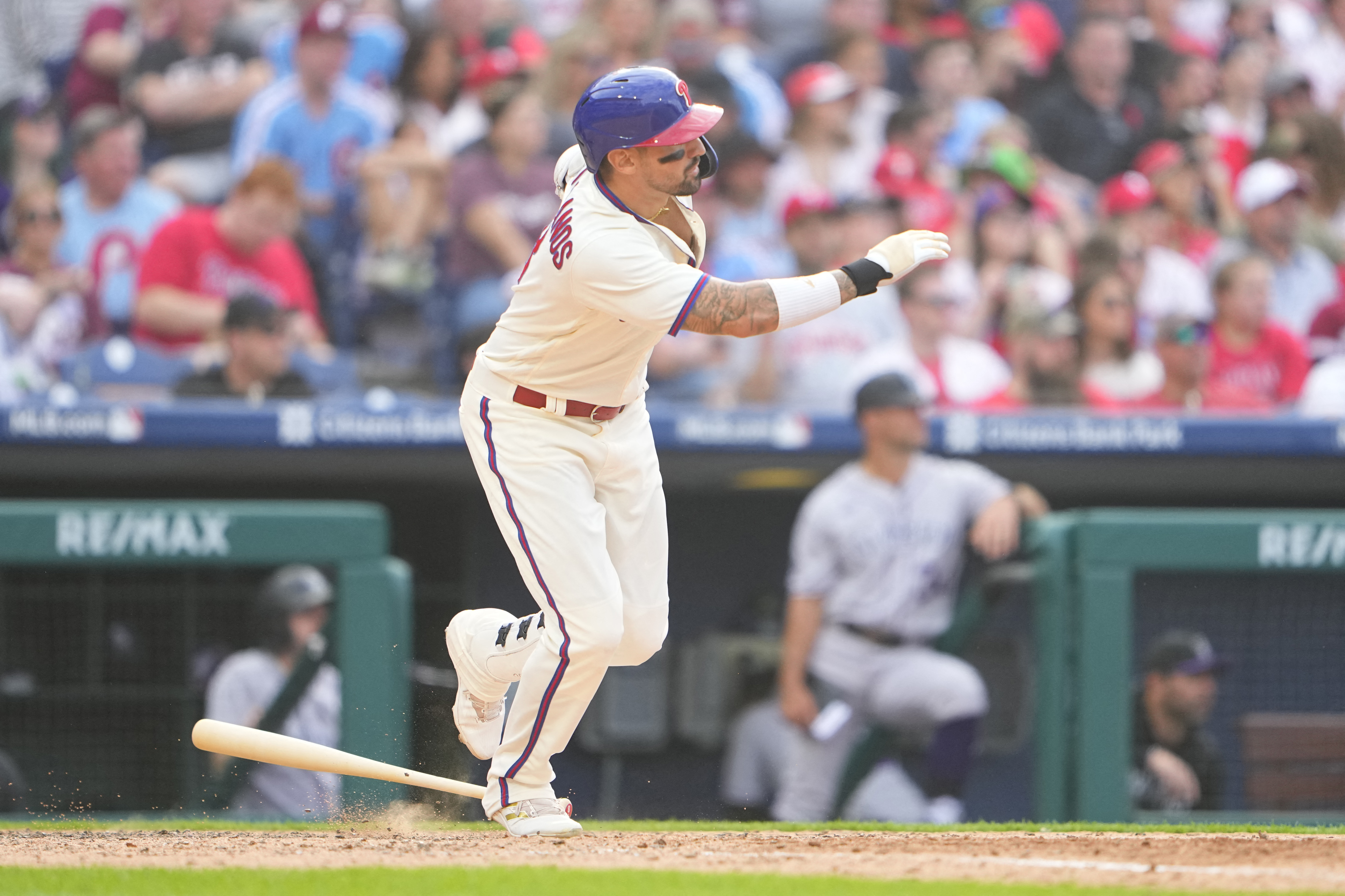 Nick Castellanos homers twice, Phillies defeat Rockies