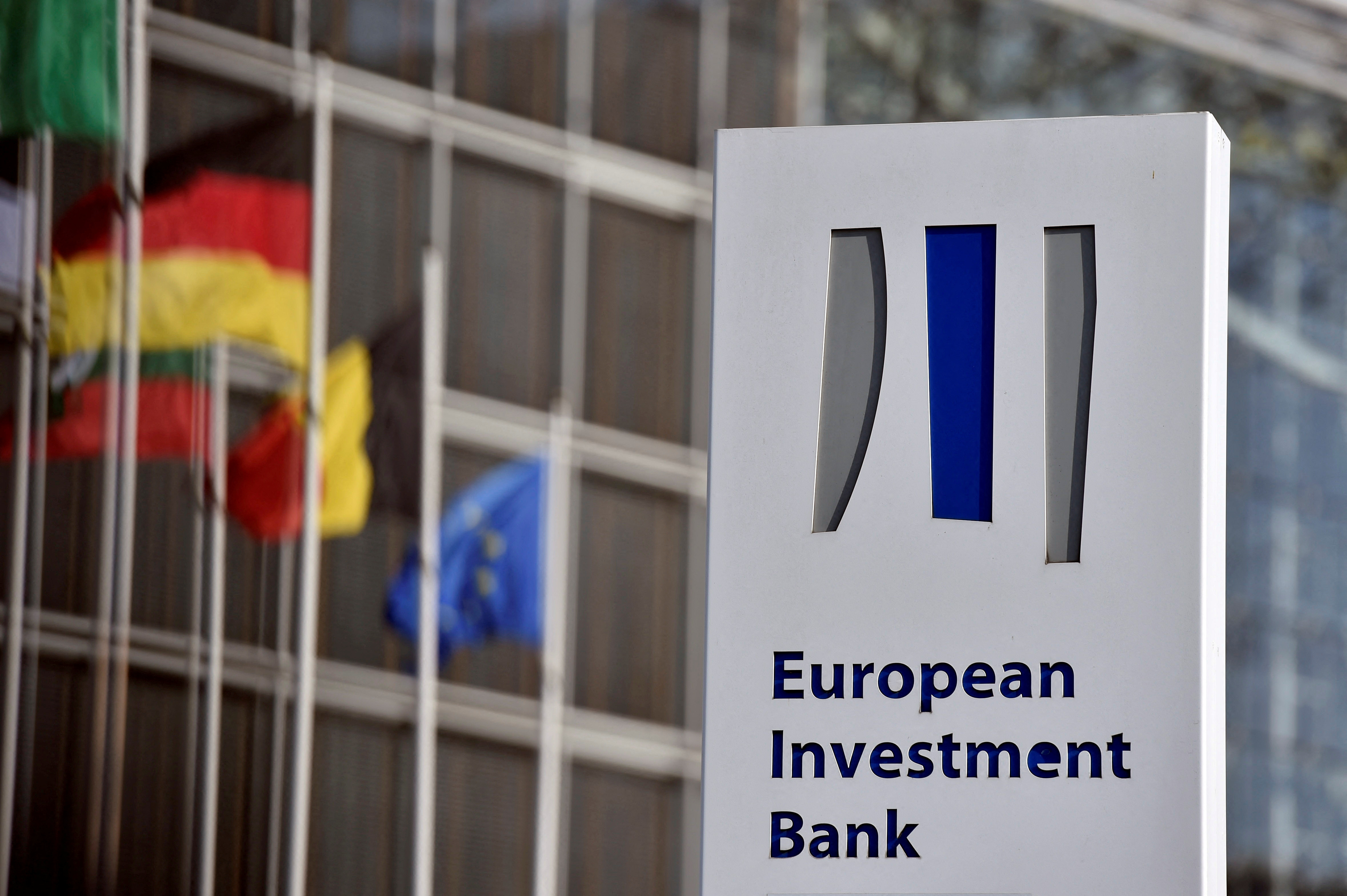 La Unión Europea abre la carrera para gestionar el enorme Banco Europeo de Inversiones