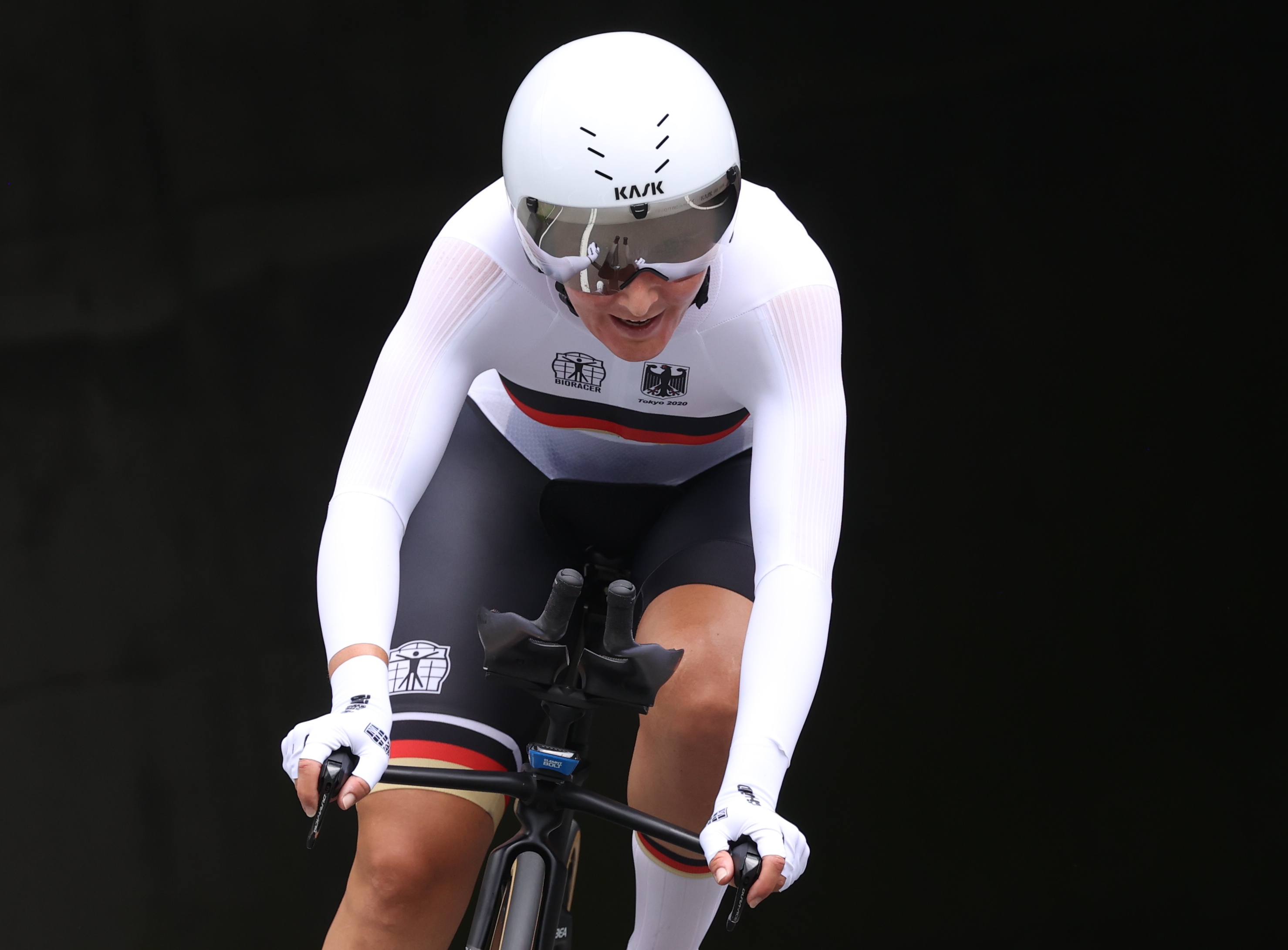 Cobbles And Rain Await Historic Women S Paris Roubaix Reuters