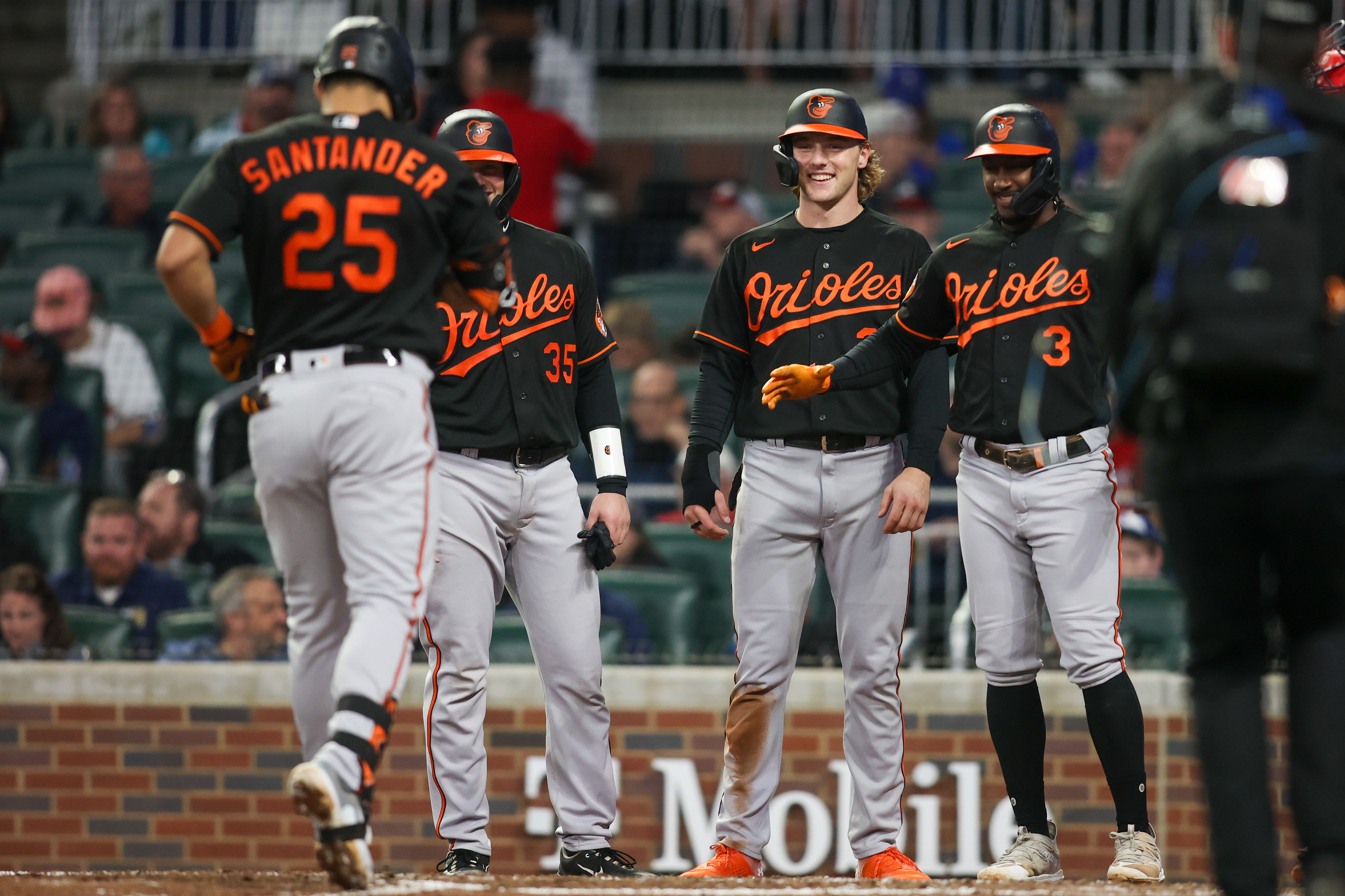 Santander grand slam among 2 homers, Orioles beat Braves 9-4