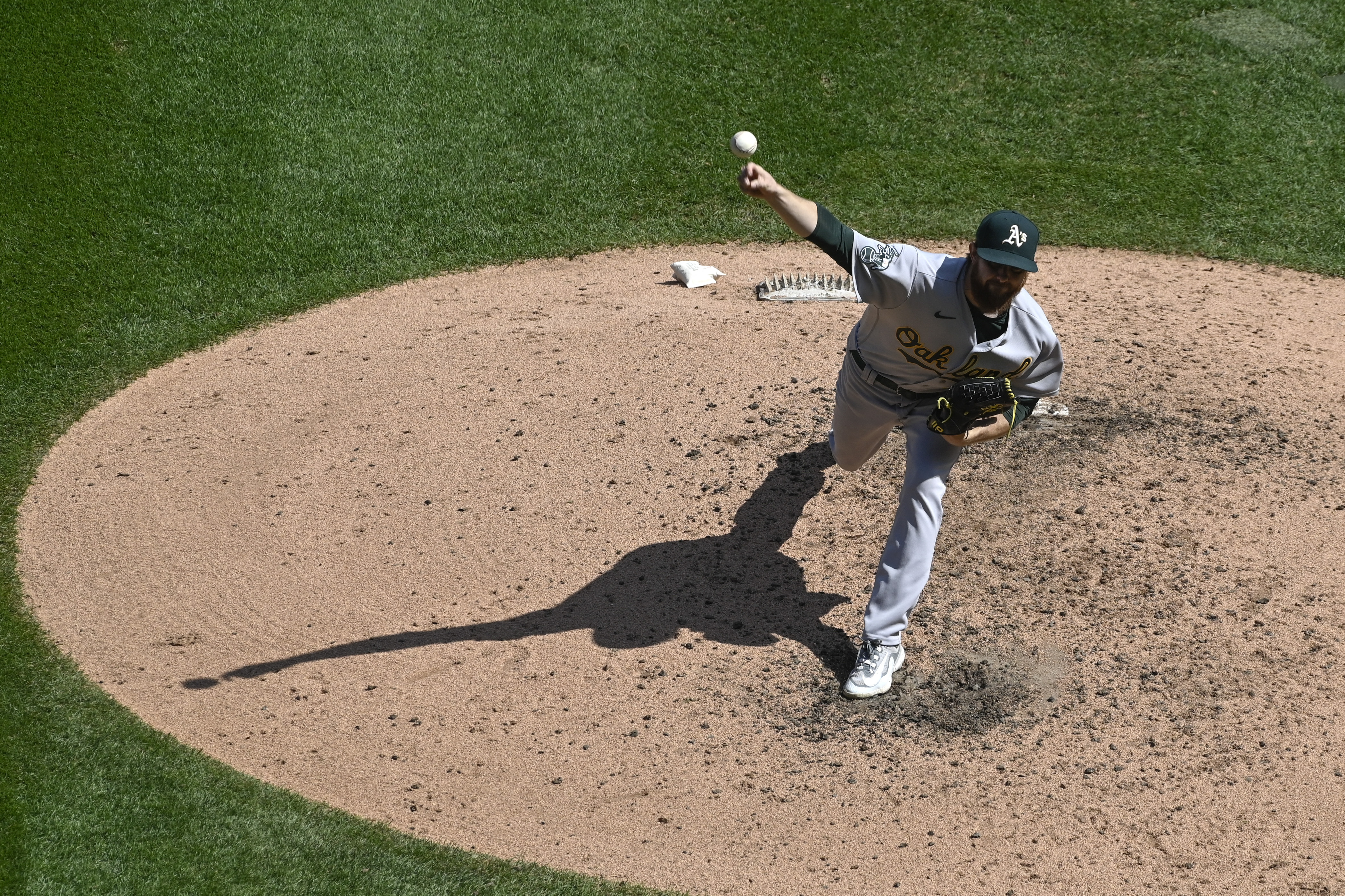 Mike Clevinger outlasts Olson's no-hit bid, Moncada homers again in White  Sox win - Chicago Sun-Times