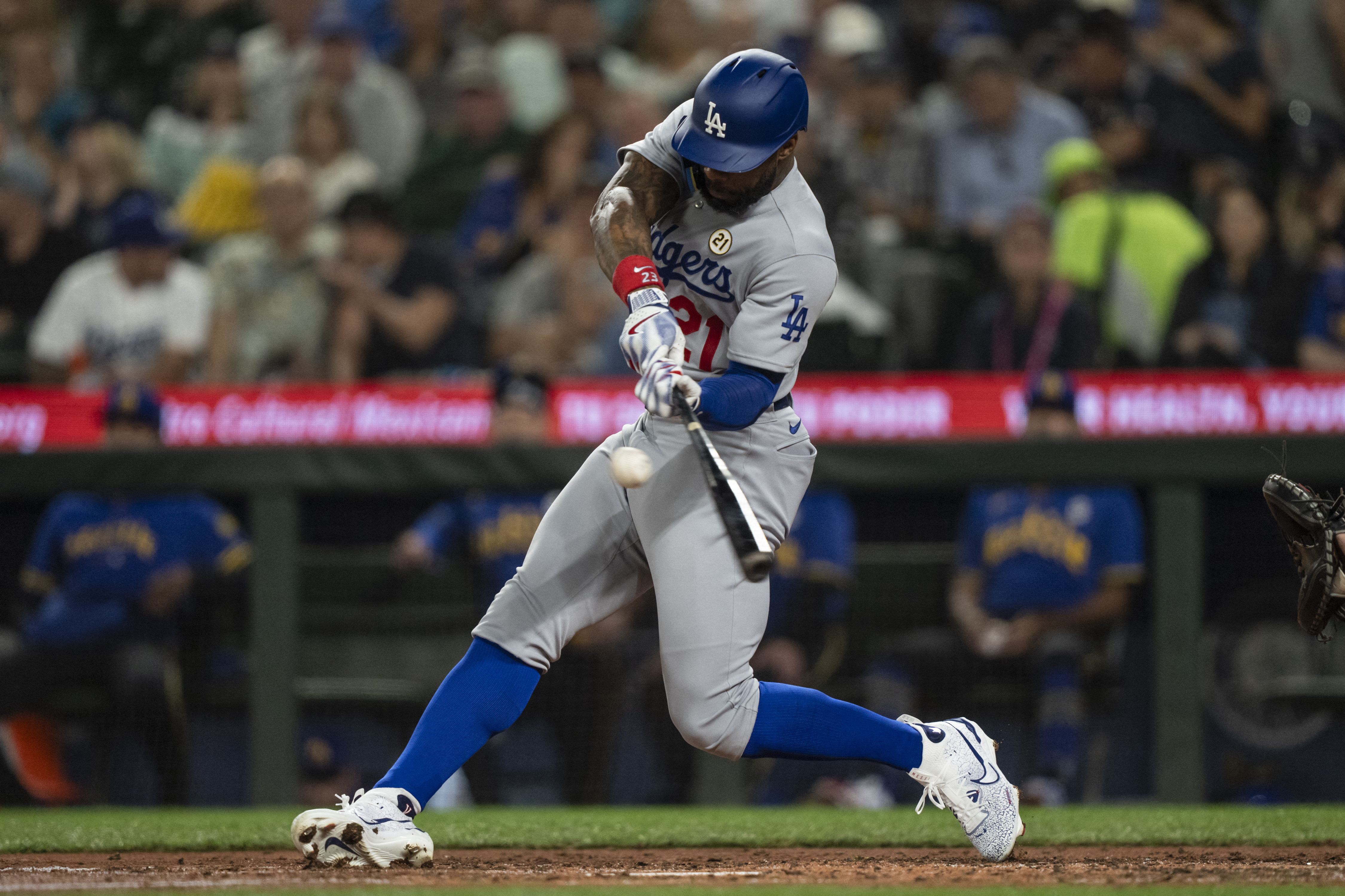 Miguel Rojas embraces Dodgers opportunity with custom cleats - Los Angeles  Times