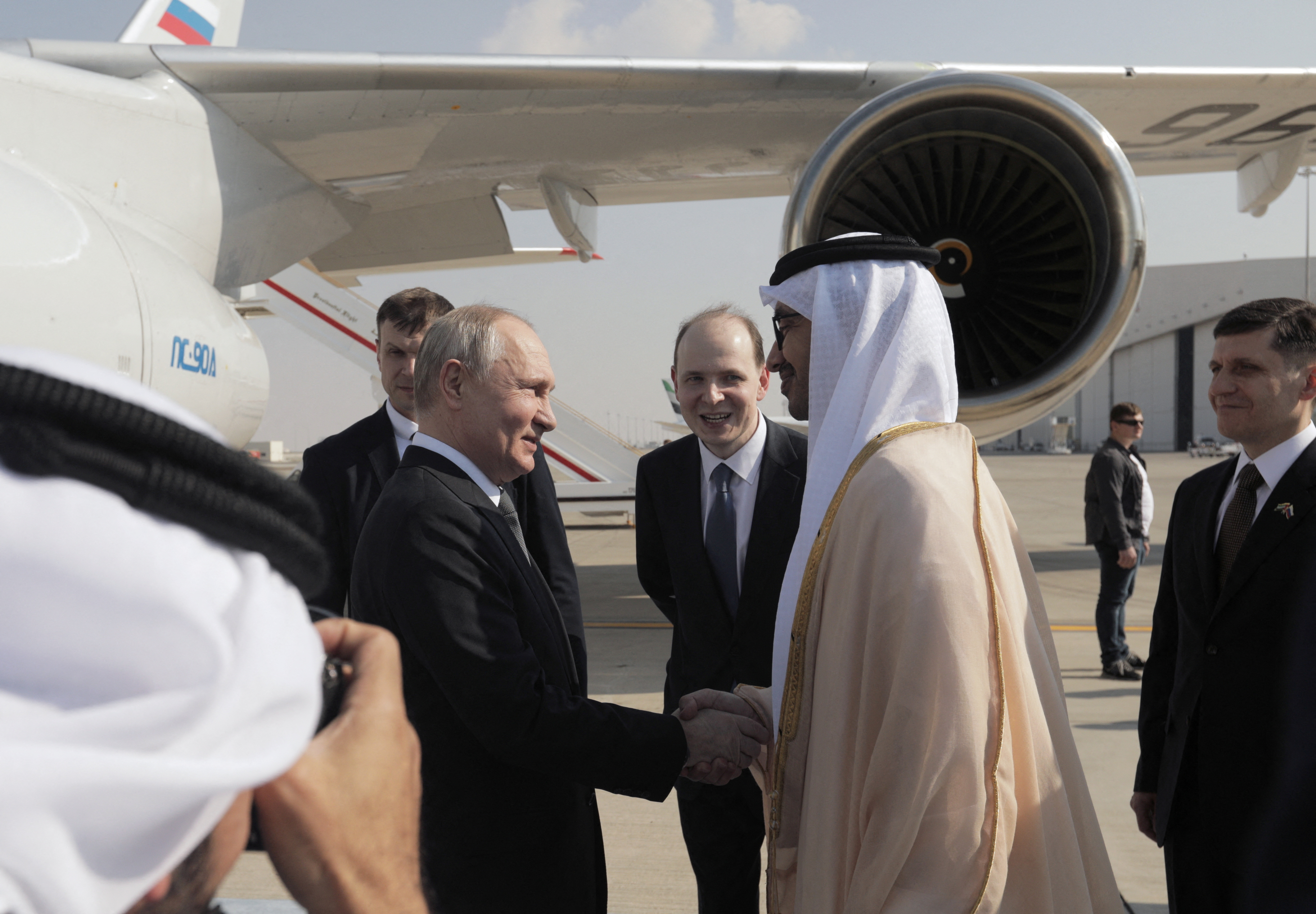 De Russische president Vladimir Poetin bezoekt de Verenigde Arabische Emiraten