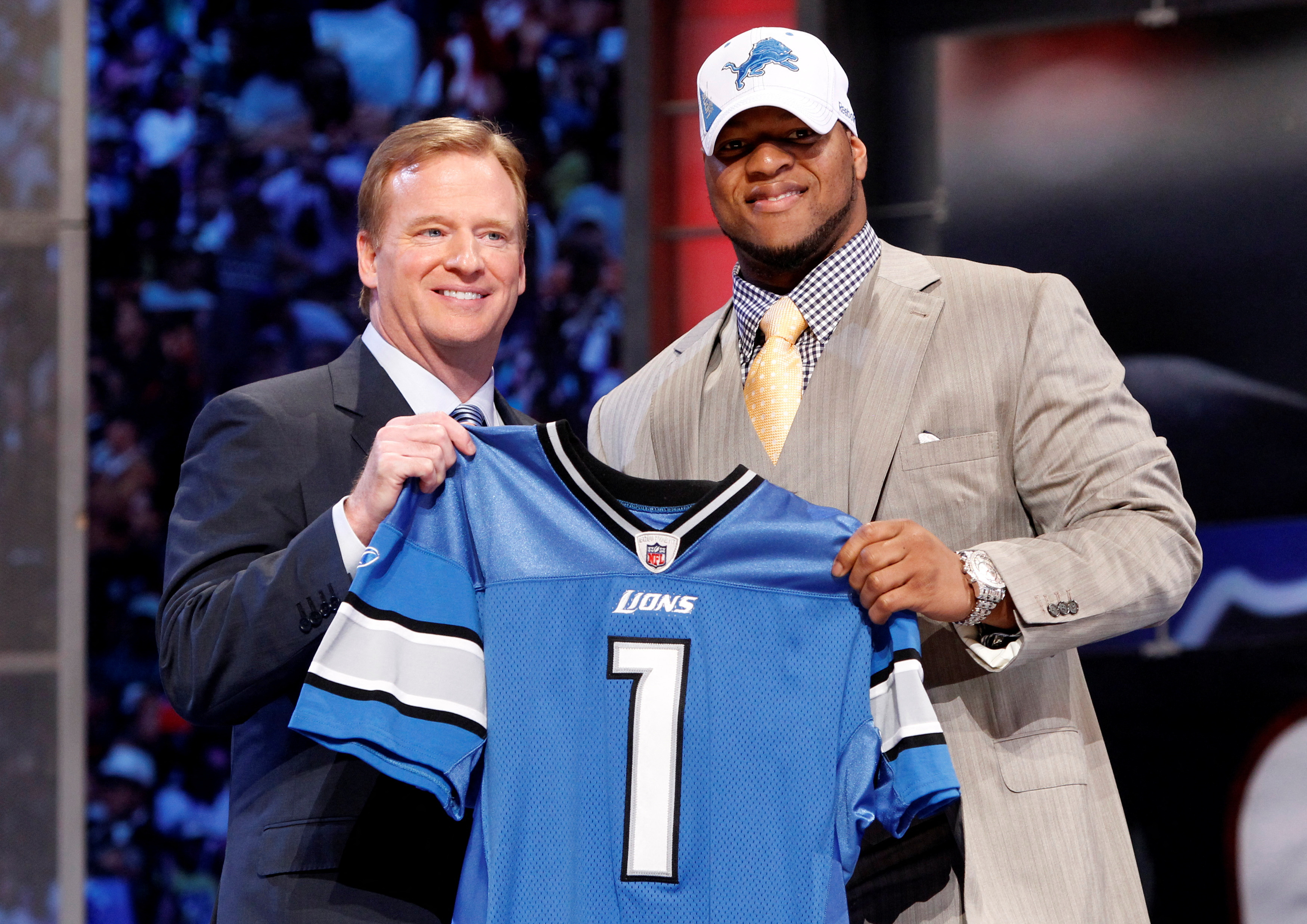 Detroit Lions' Ndamukong Suh had little to gain by meeting with  commissioner Roger Goodell 