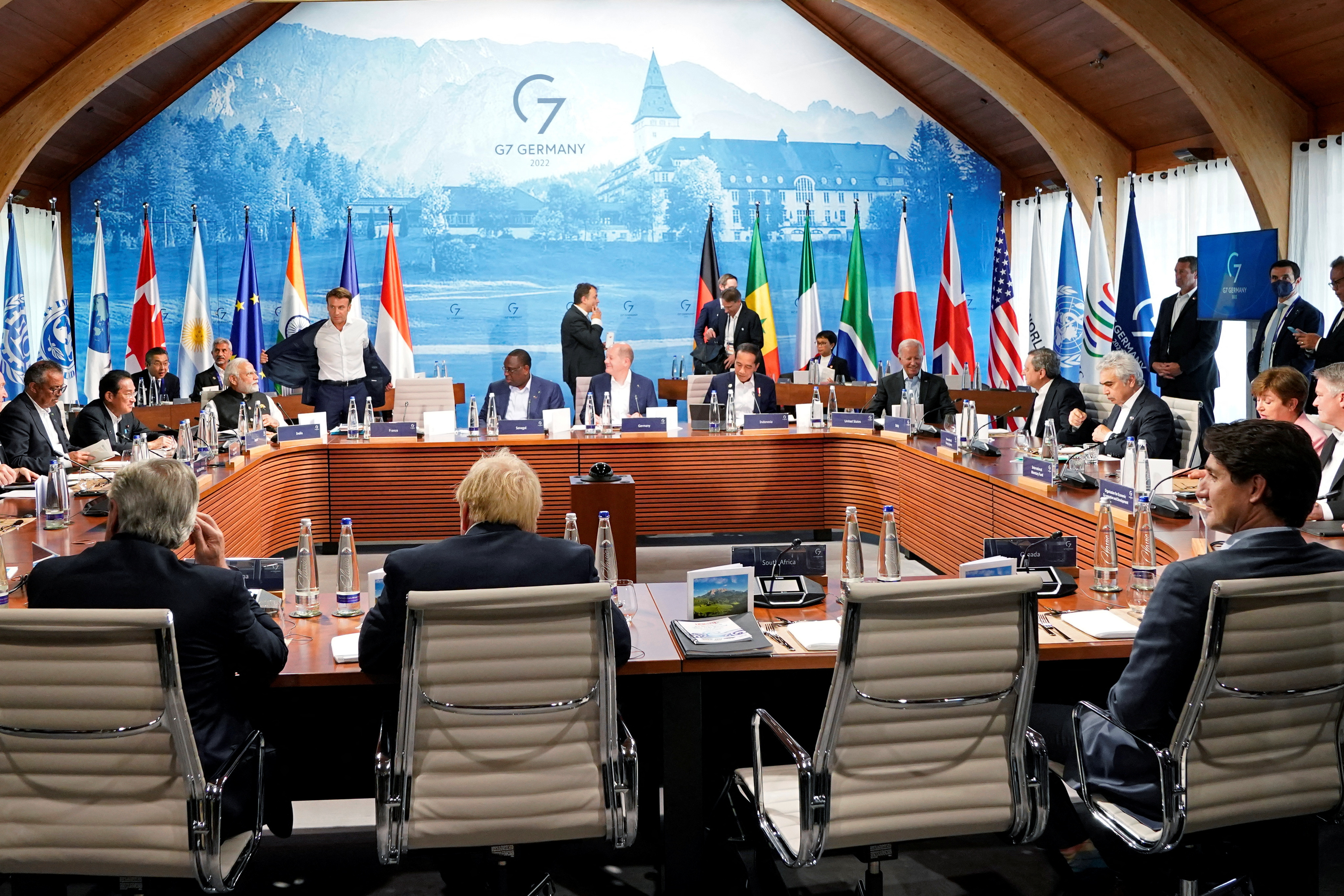 Много семерок. Саммит g20 2023. Саммит g7 2022. G7 2022 в Женеве. Саммит g20 2019.
