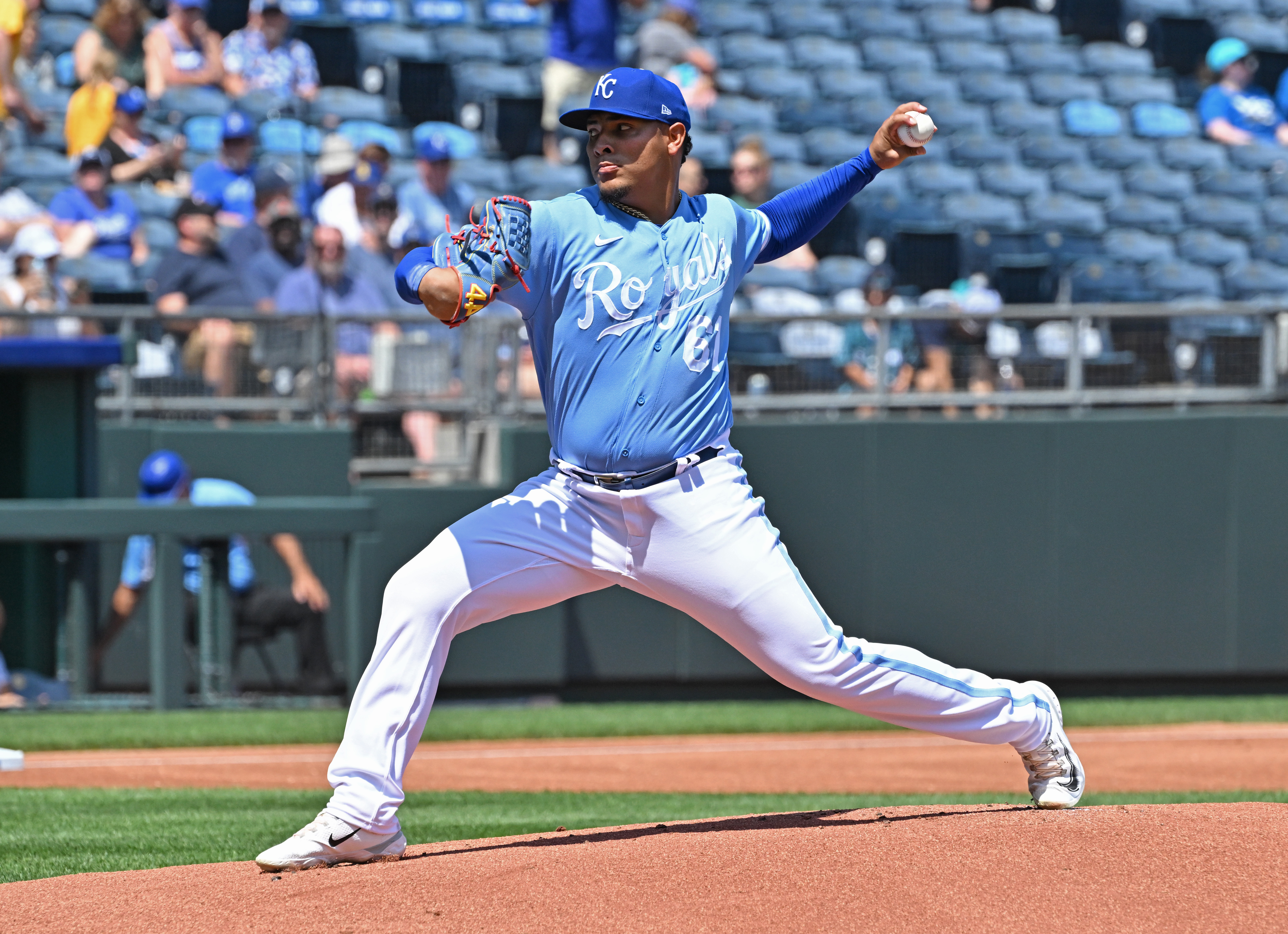 Rodriguez has 5 hits, 5 RBIs and go-ahead 3-run shot in the eighth as  Mariners beat Royals