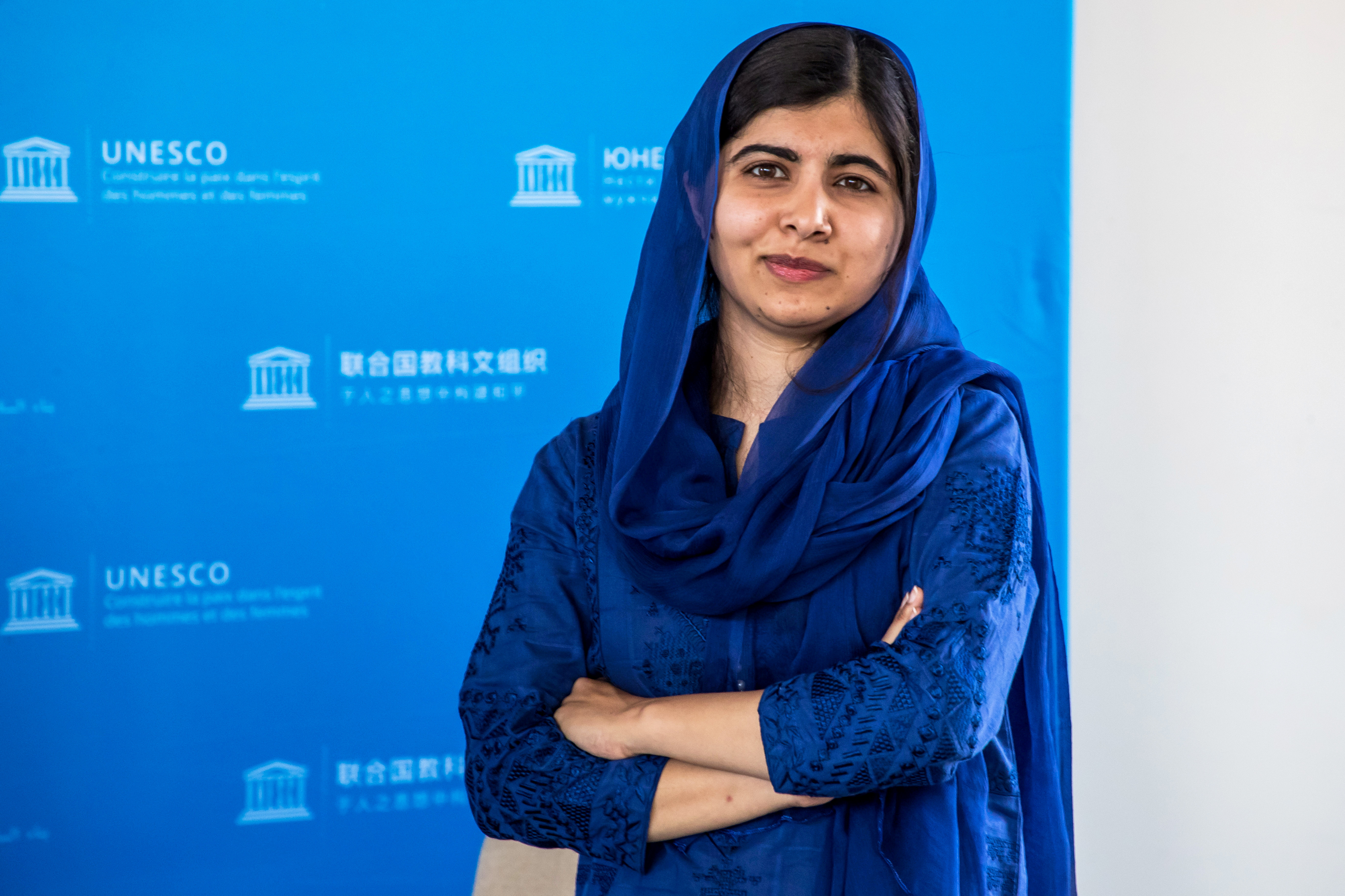 Il premio Nobel per la pace Malala Yousafzai posa per le foto durante il vertice dei ministri dell'Istruzione e dello sviluppo del G7 a Parigi, Francia, 5 luglio 2019. Christophe Petty Tyson/Paul via Reuters/File Photo/File Photo