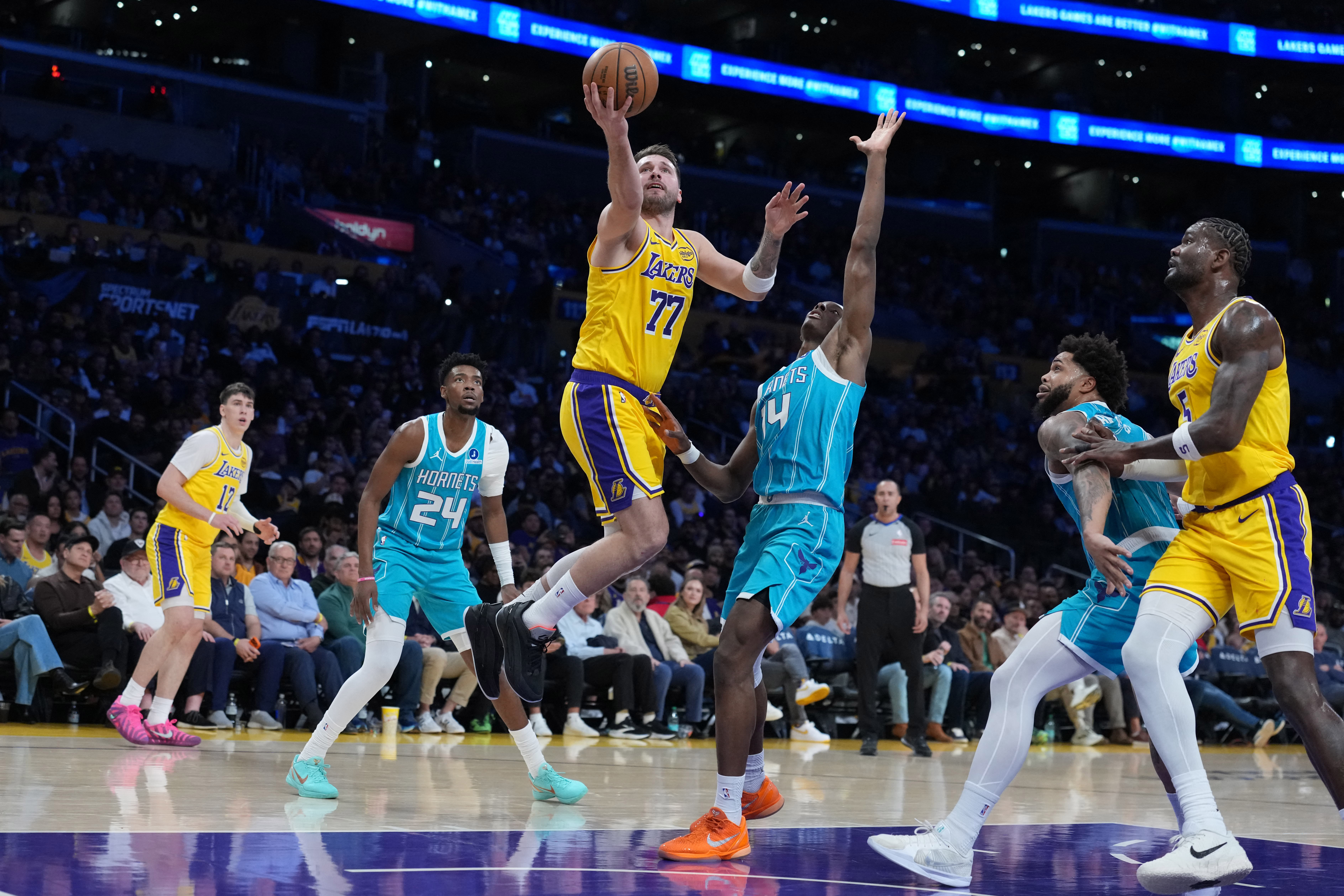 NBA＝レーカーズ八村は7得点、初のベルリン開催はマジック勝利