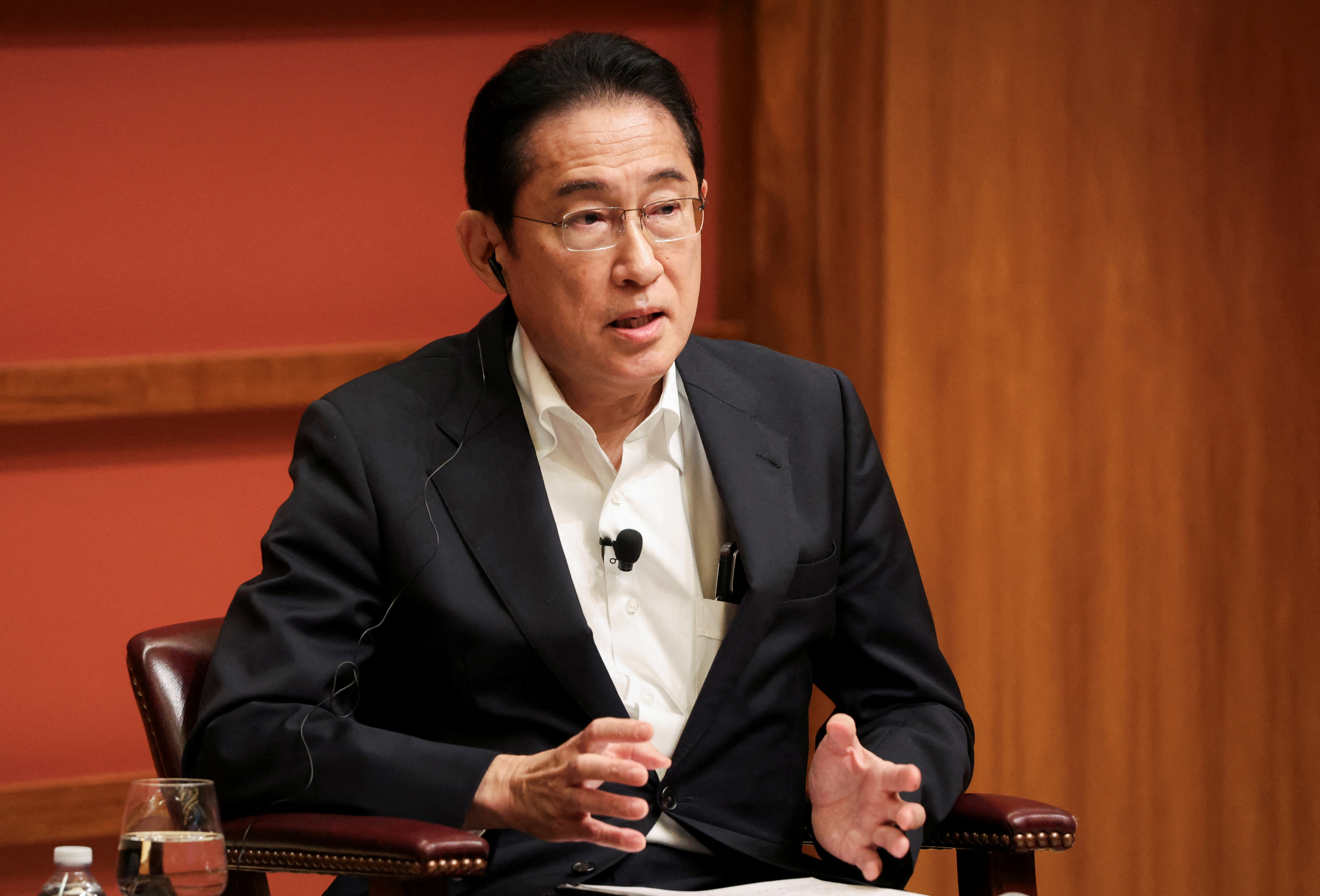 岸田首相が派閥離脱を表明、政治への信頼回復へ「先頭に立つ」
