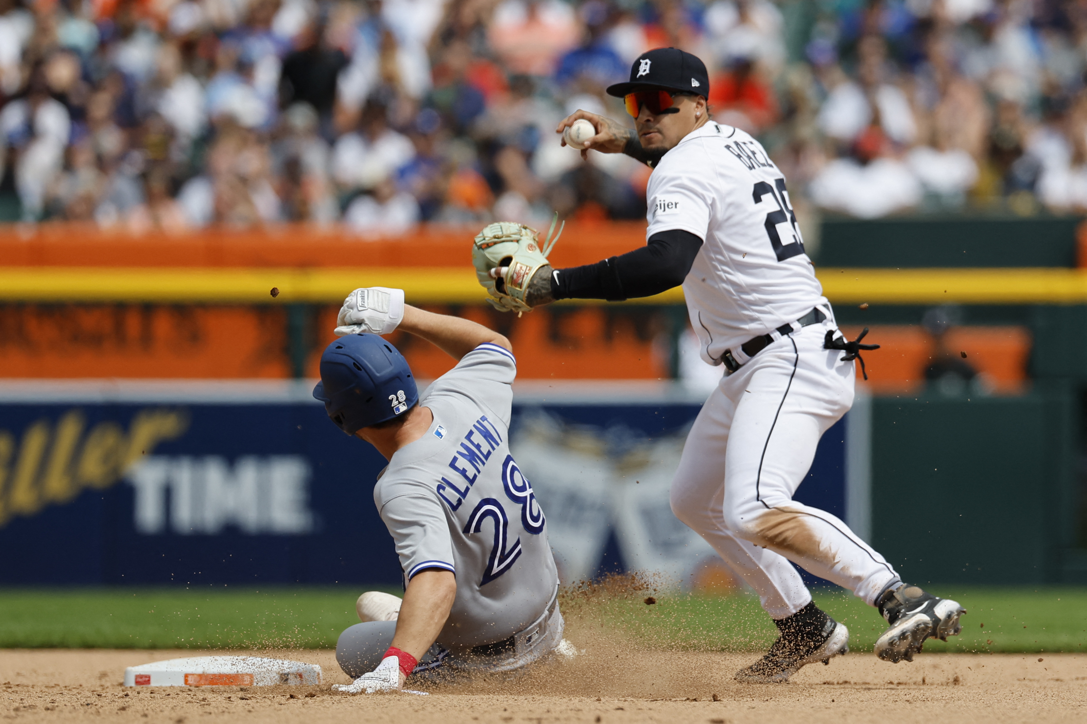 Clement remains unbeaten in first season with Sox