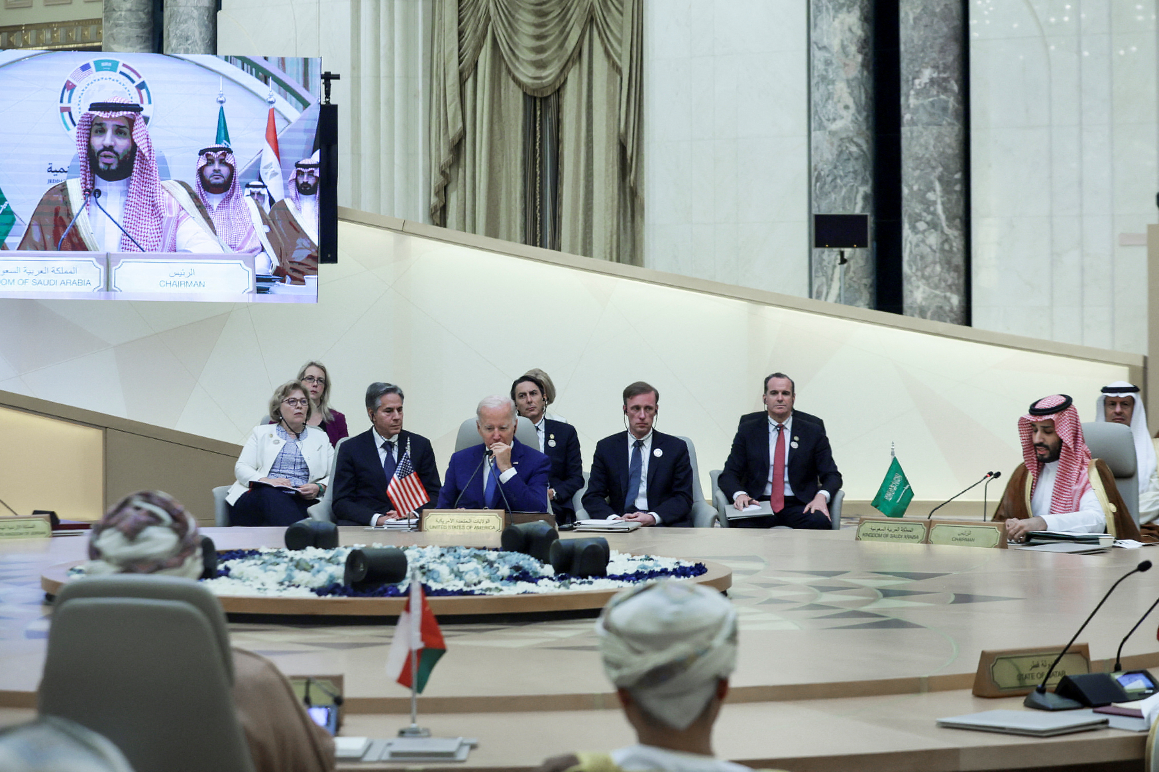 Президент США Байден посещает Саудовскую Аравию