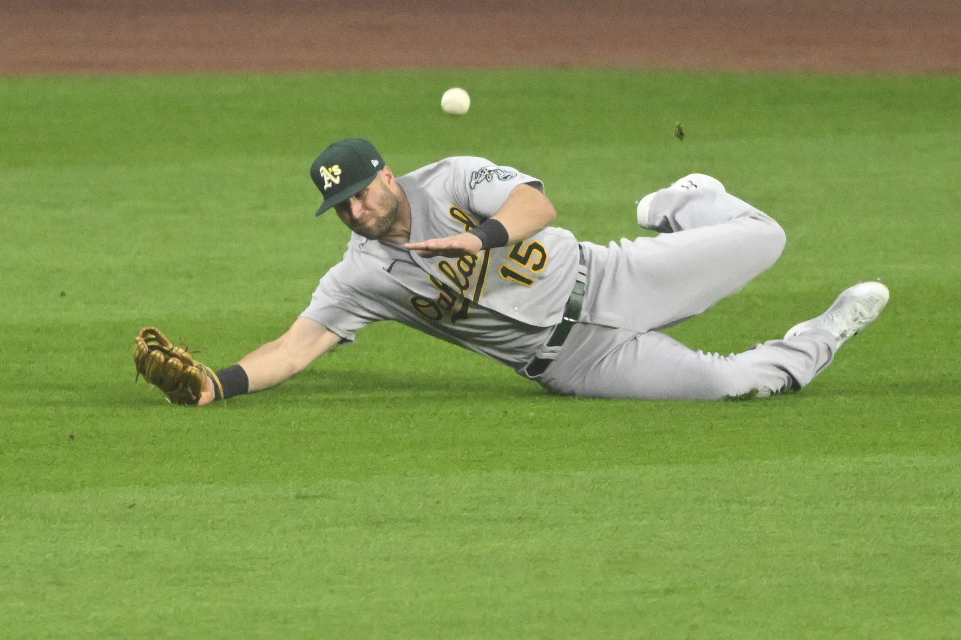 Andres Gimenez, Guardians take down A's in 10th