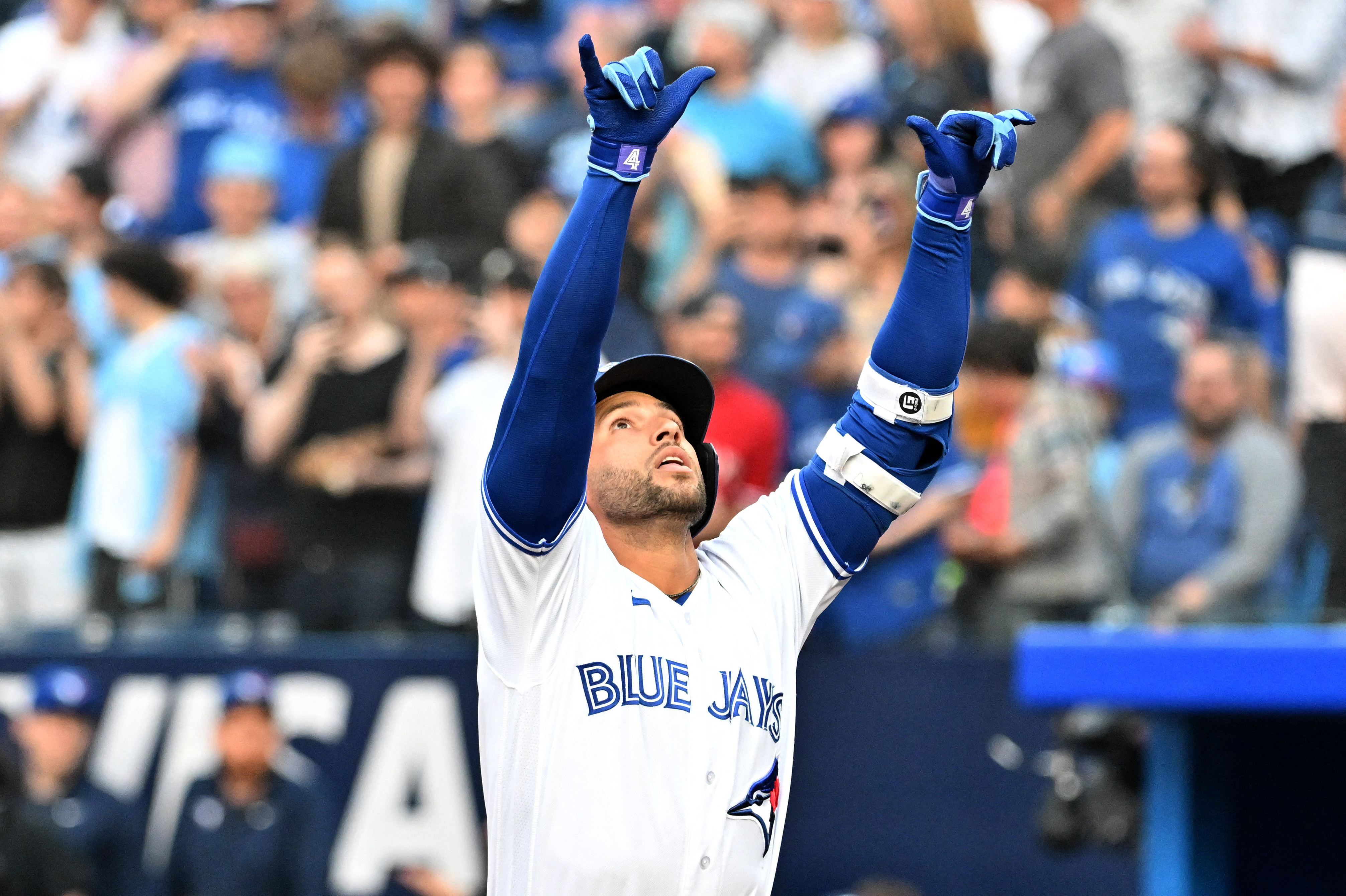 Bichette helps Jays end Rays' six-game win streak