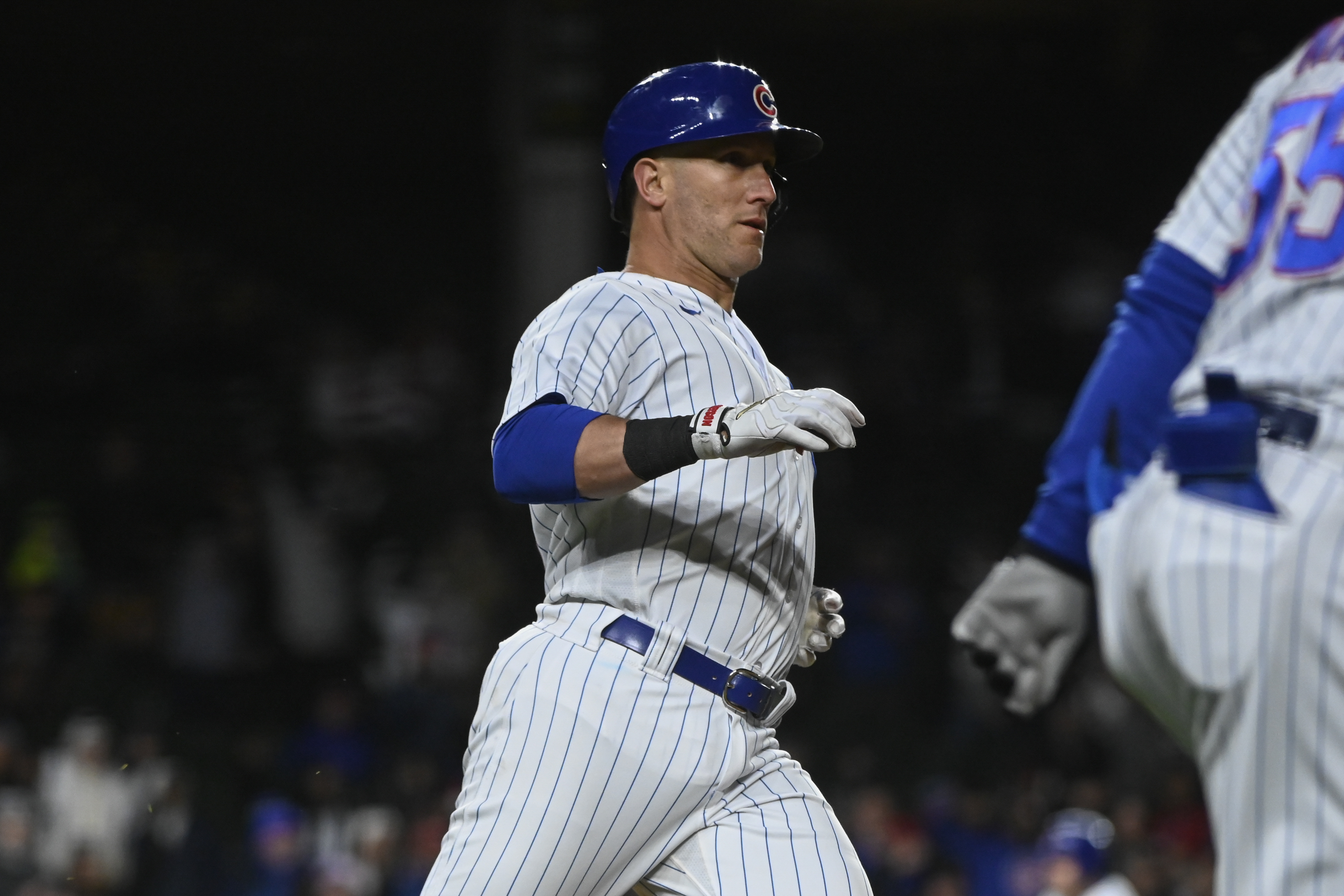 Yan Gomes, Justin Steele guide Cubs past Padres