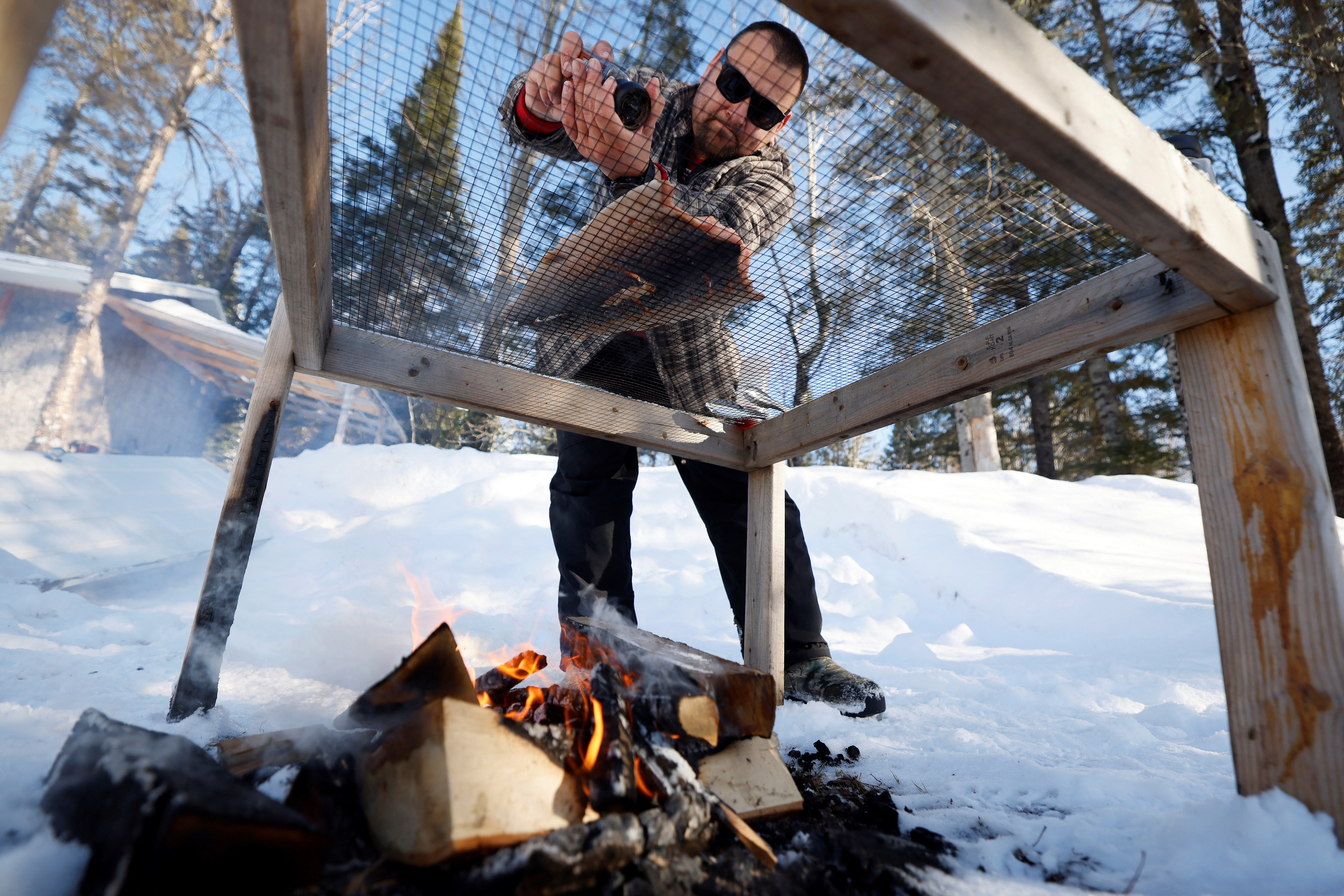 Warm weather forces city in Quebec to cancel ice-fishing villages