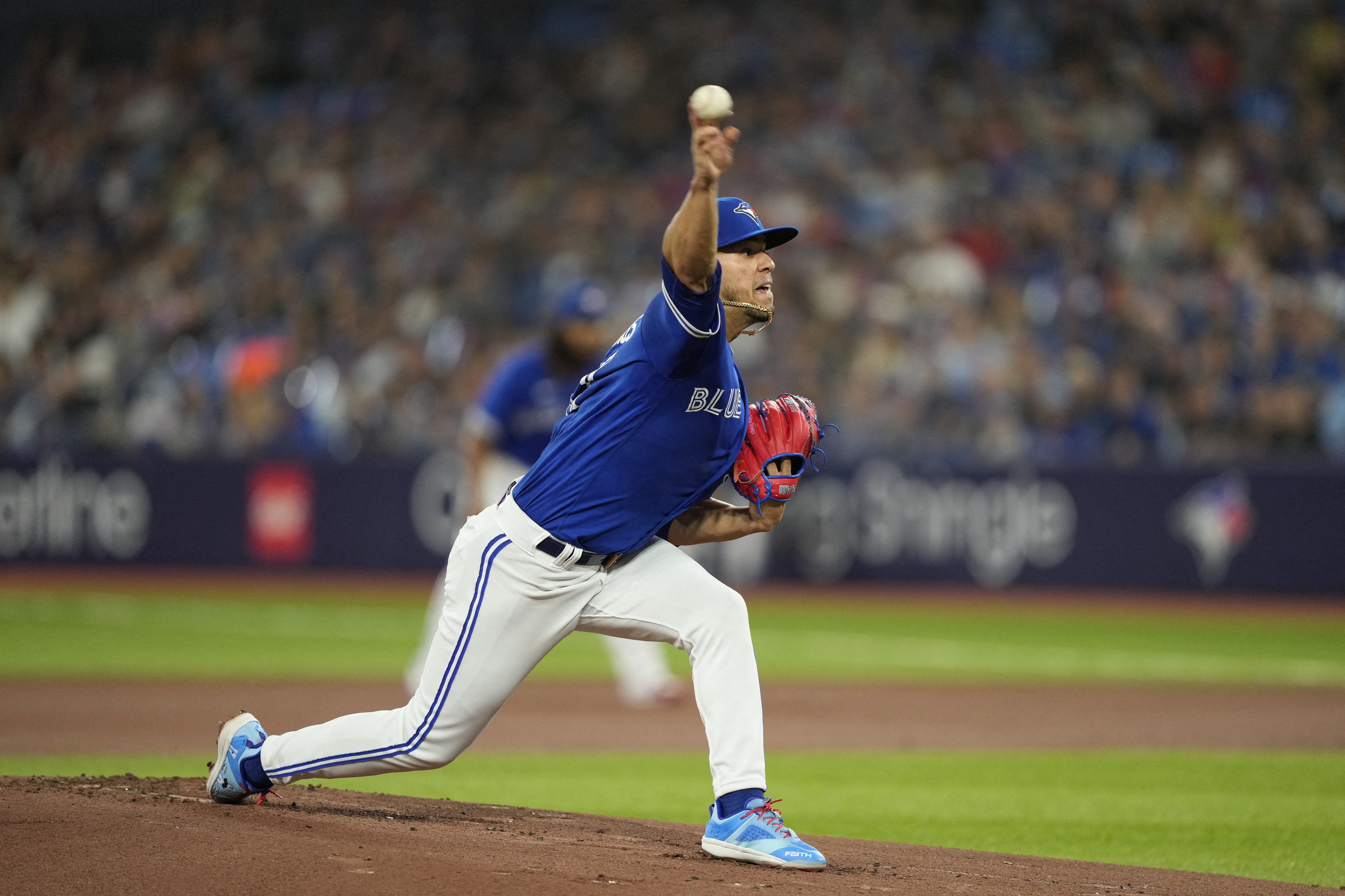 Vladimir Guerrero, Danny Jansen homer as Toronto hammers Oakland