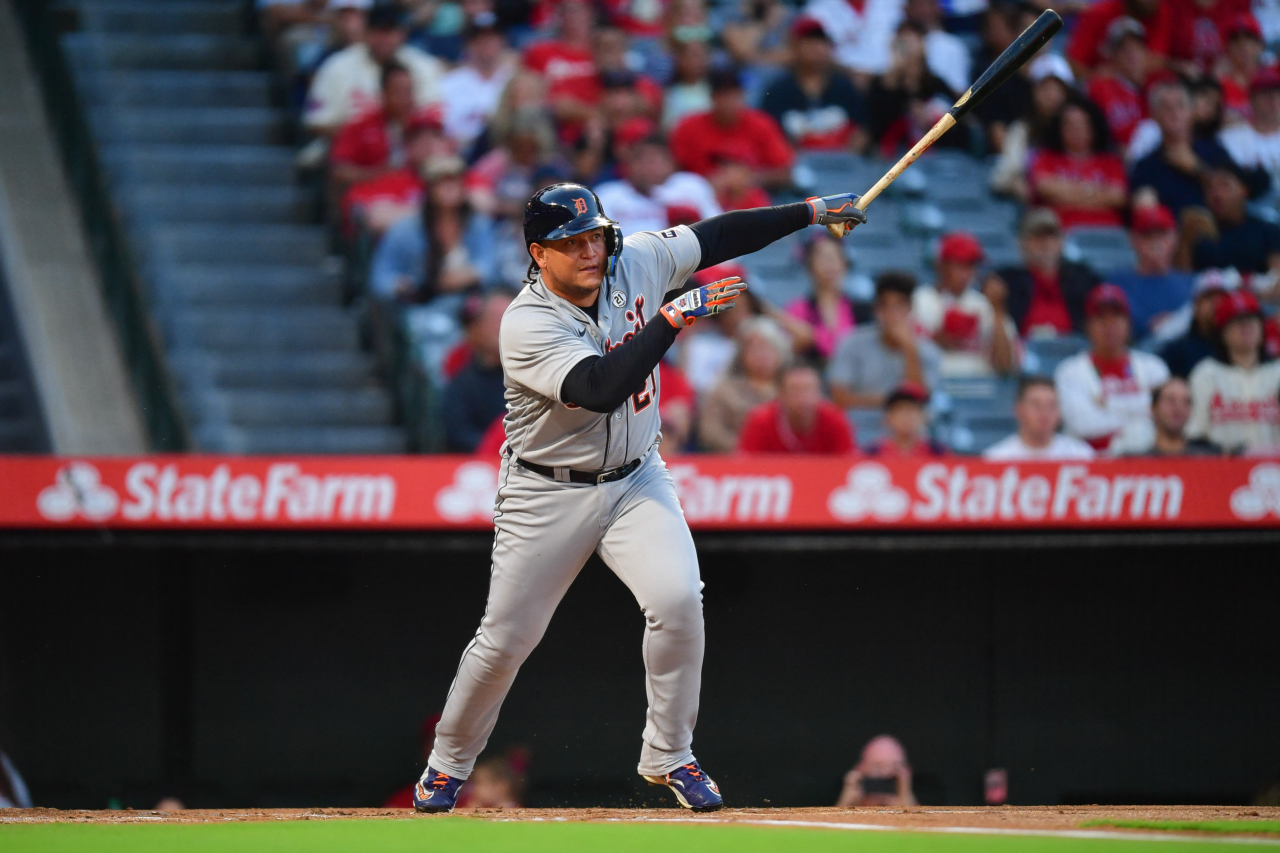 Javier Baez knocks in four as Tigers trounce Angels