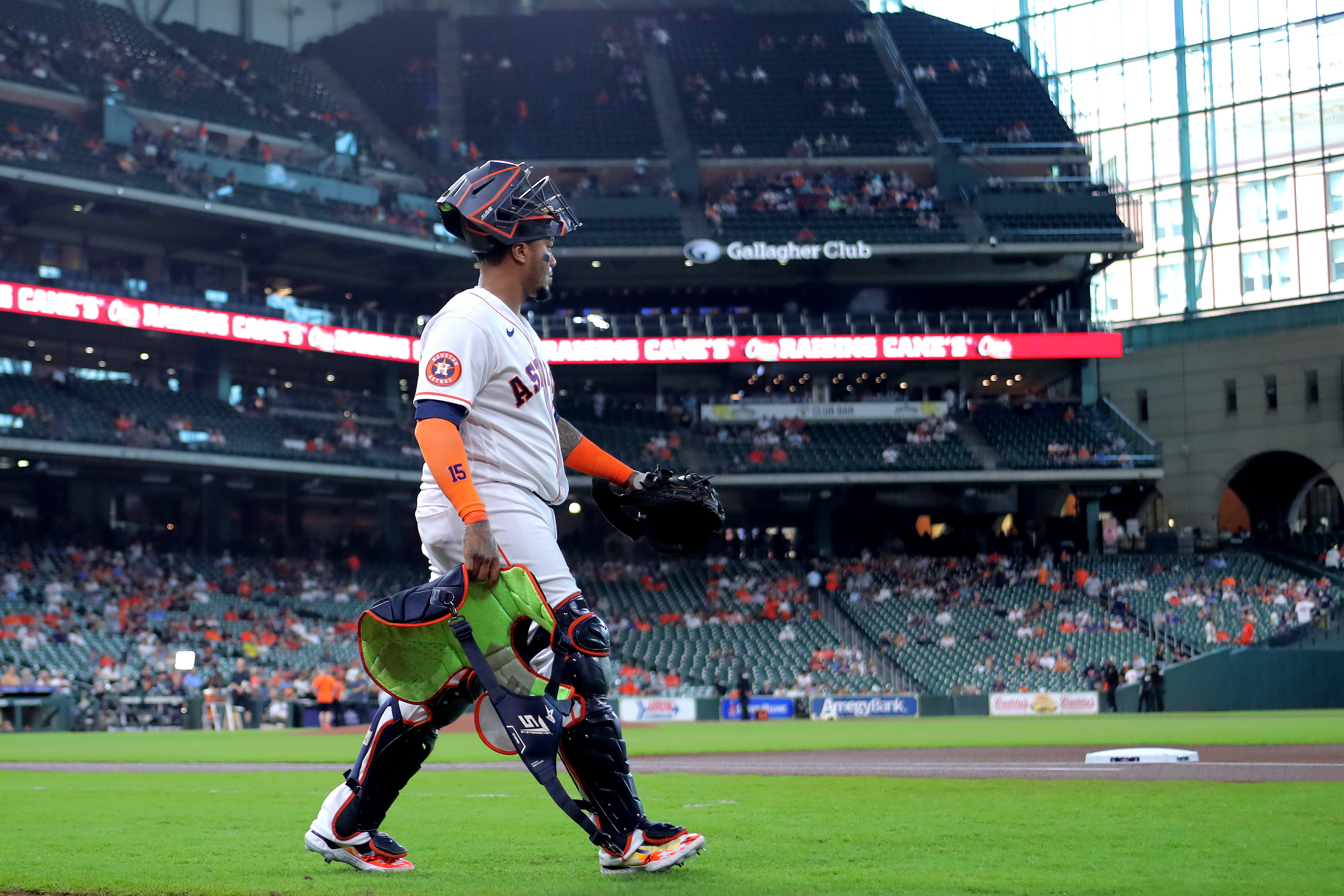 Astros walk off on Orioles in series finale