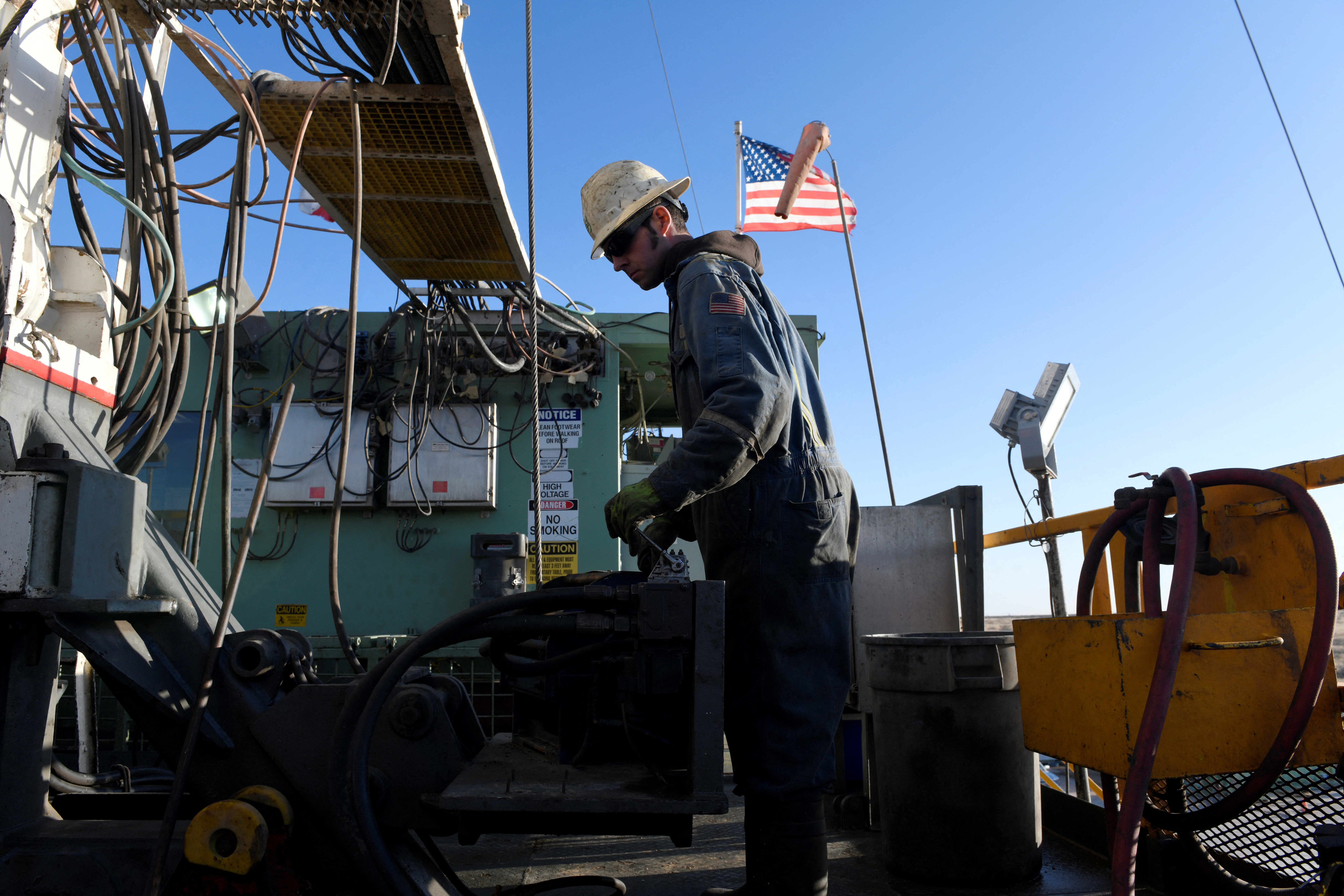 Shale R&D cuts cast shadow on future of US oil production