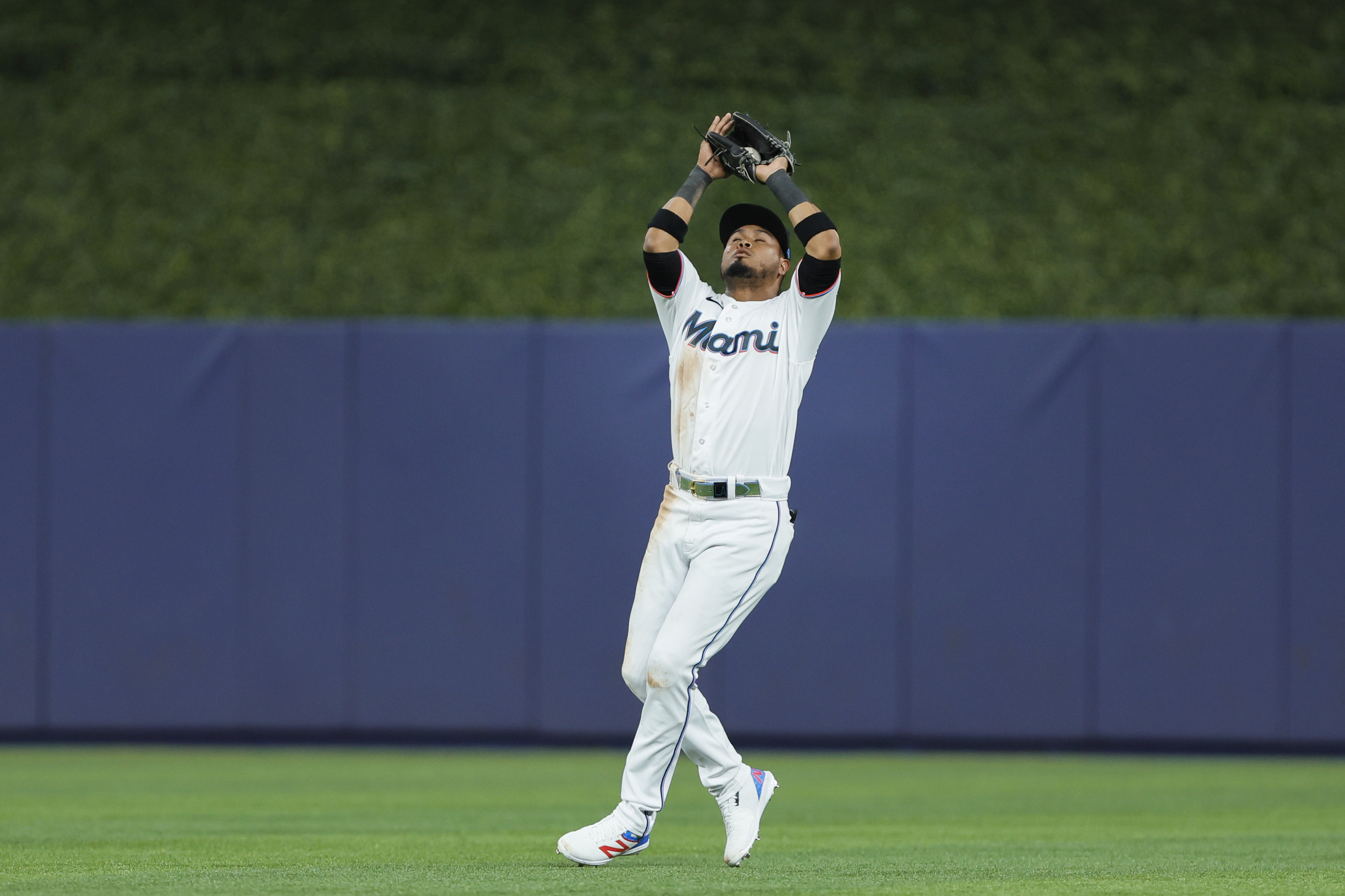 Luis Arraez comes up clutch off the bench as Marlins beat Diamondbacks to  take series