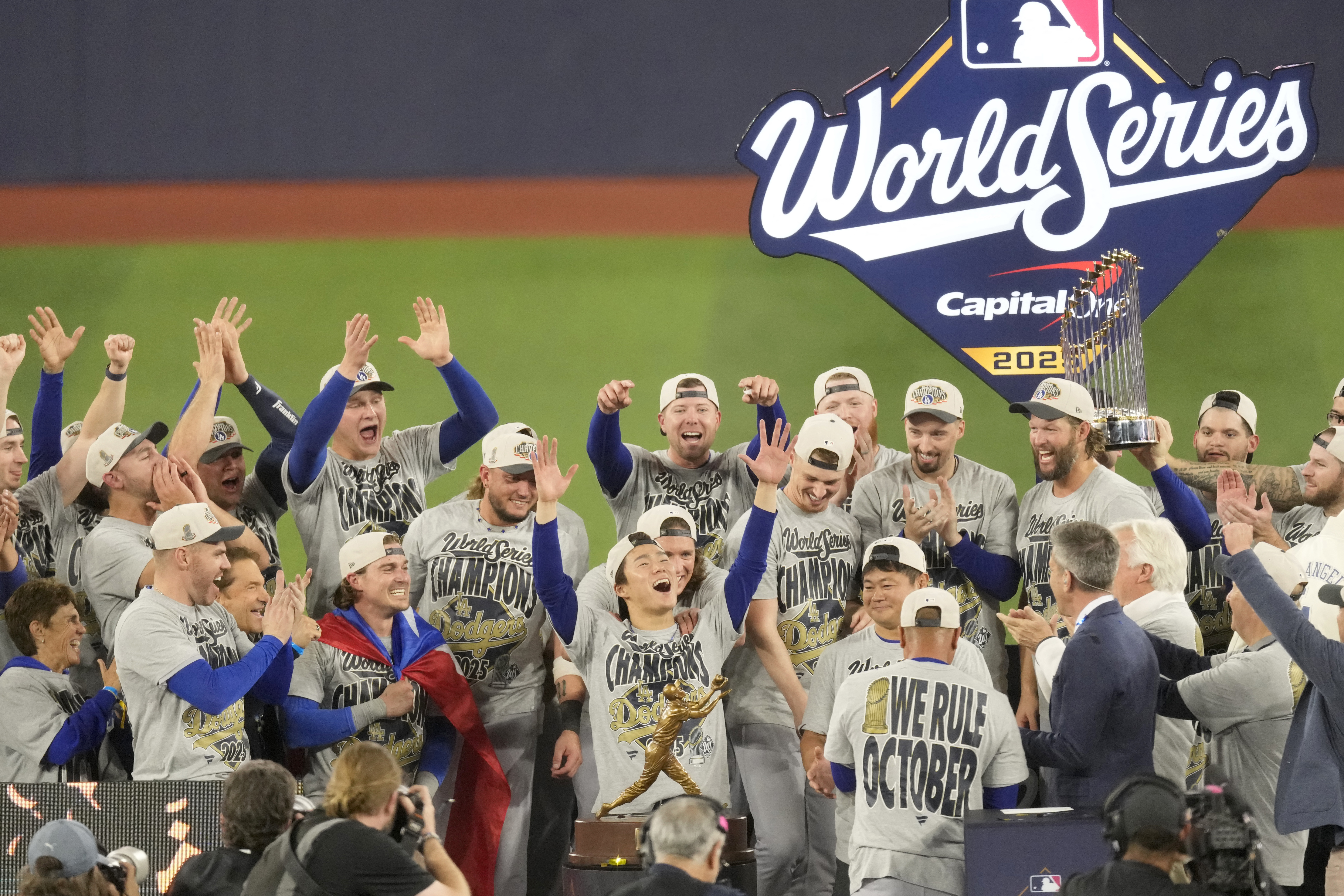 MLB＝WS連覇のドジャース、ポストシーズン分配金1人7500万円 