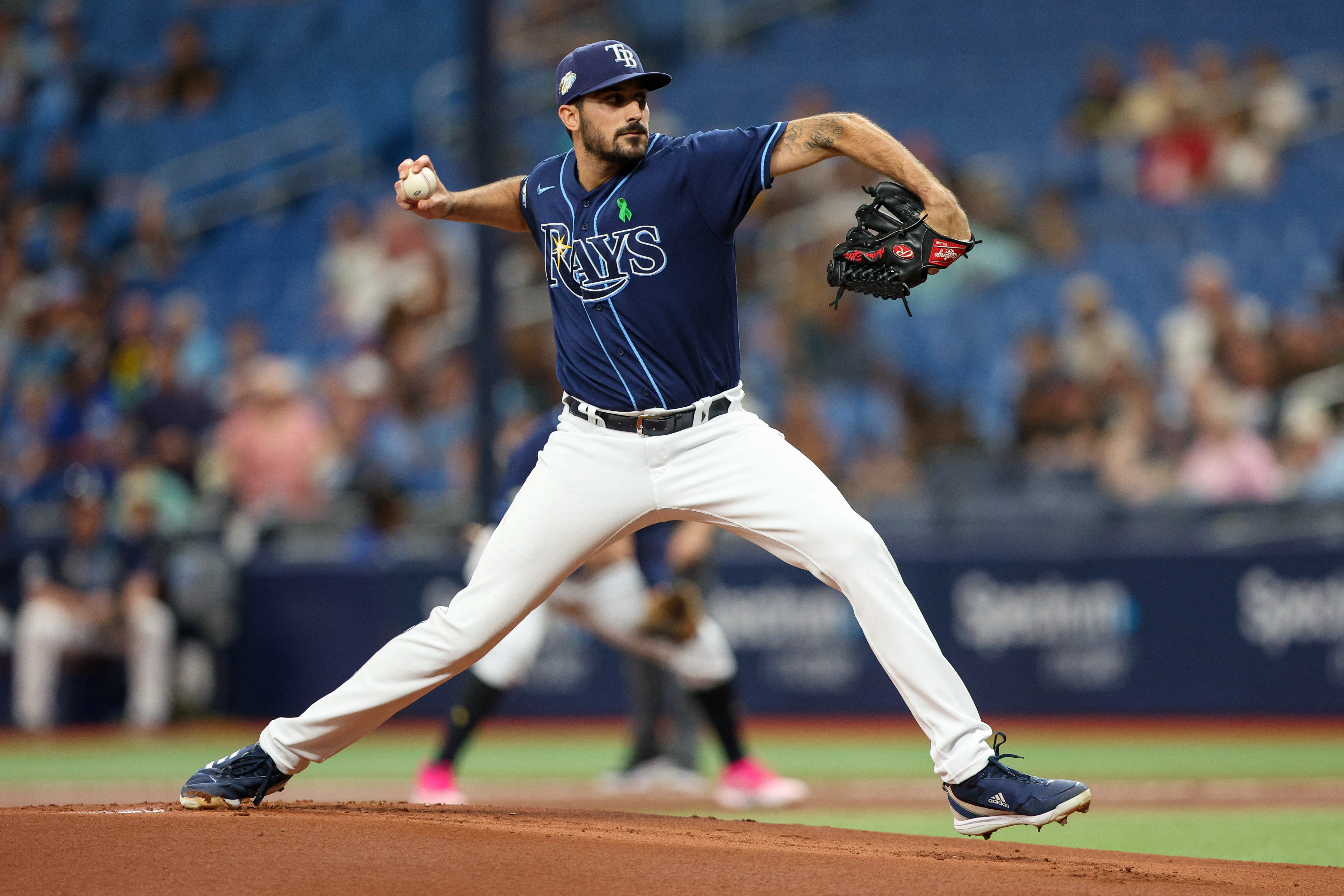 Eflin goes 7 masterful innings, Rays sweep Pirates