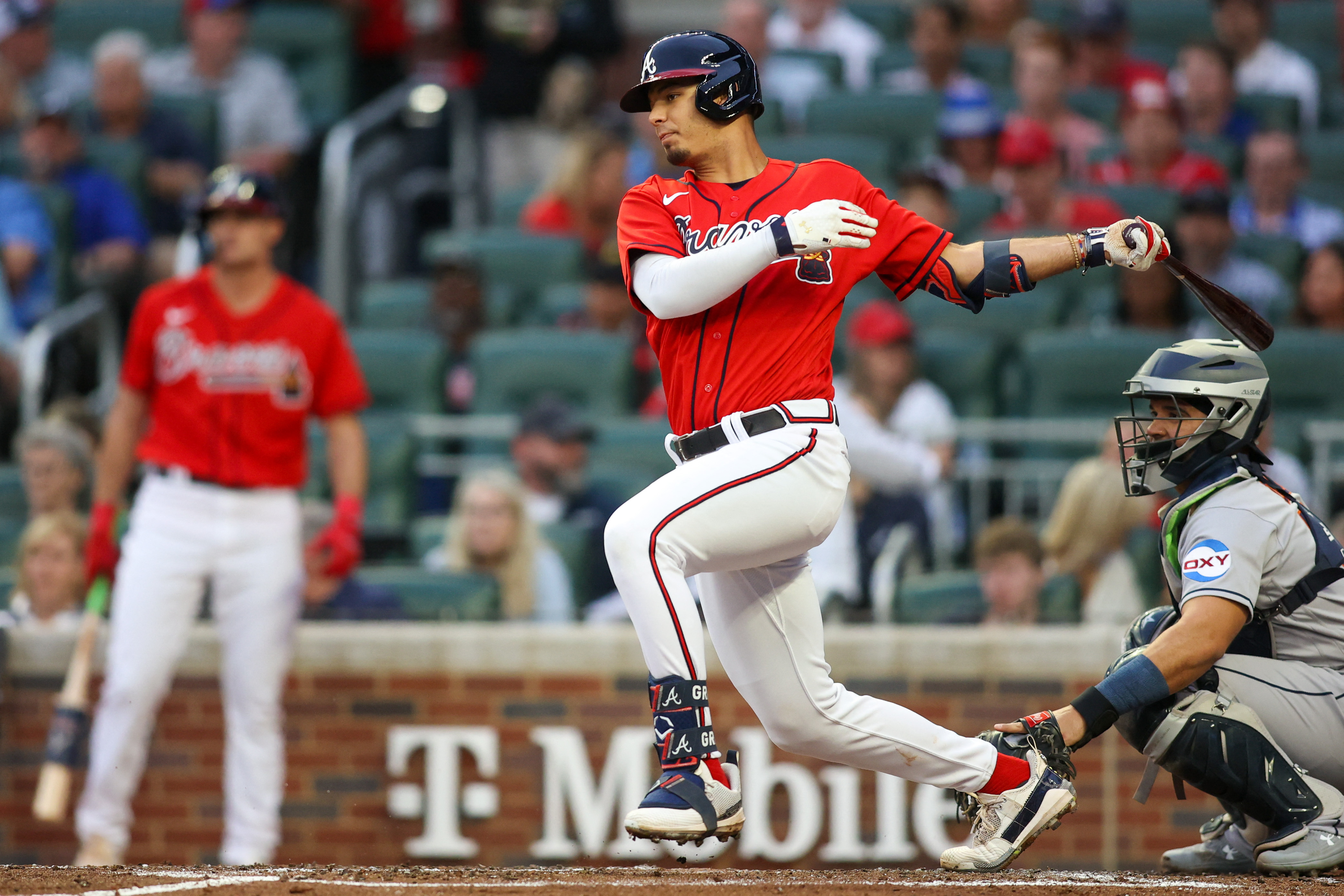 Yordan Alvarez's HR caps Astros' comeback win over Braves
