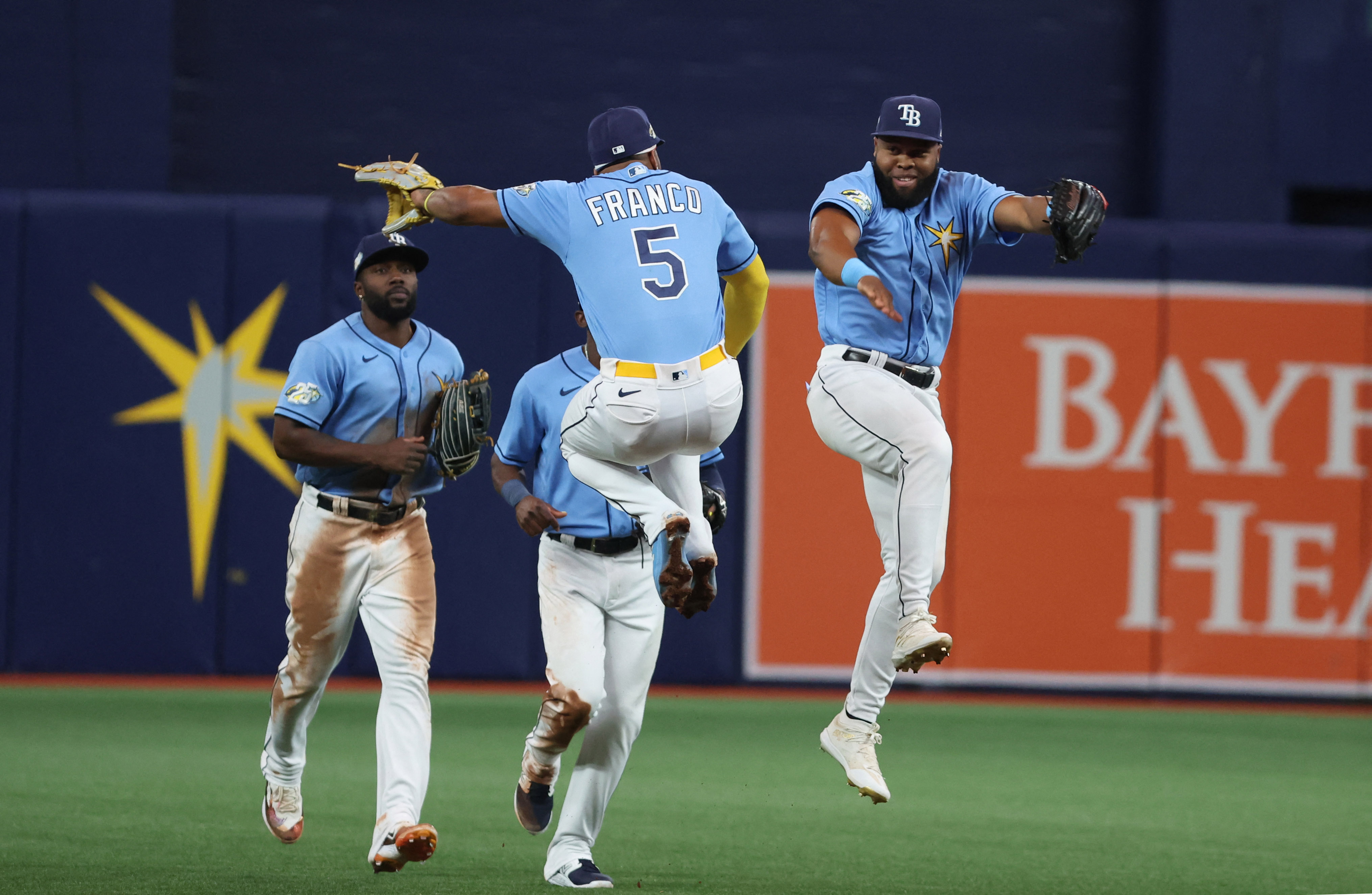 Rays remain unbeaten on Brandon Lowe's HR against Red Sox