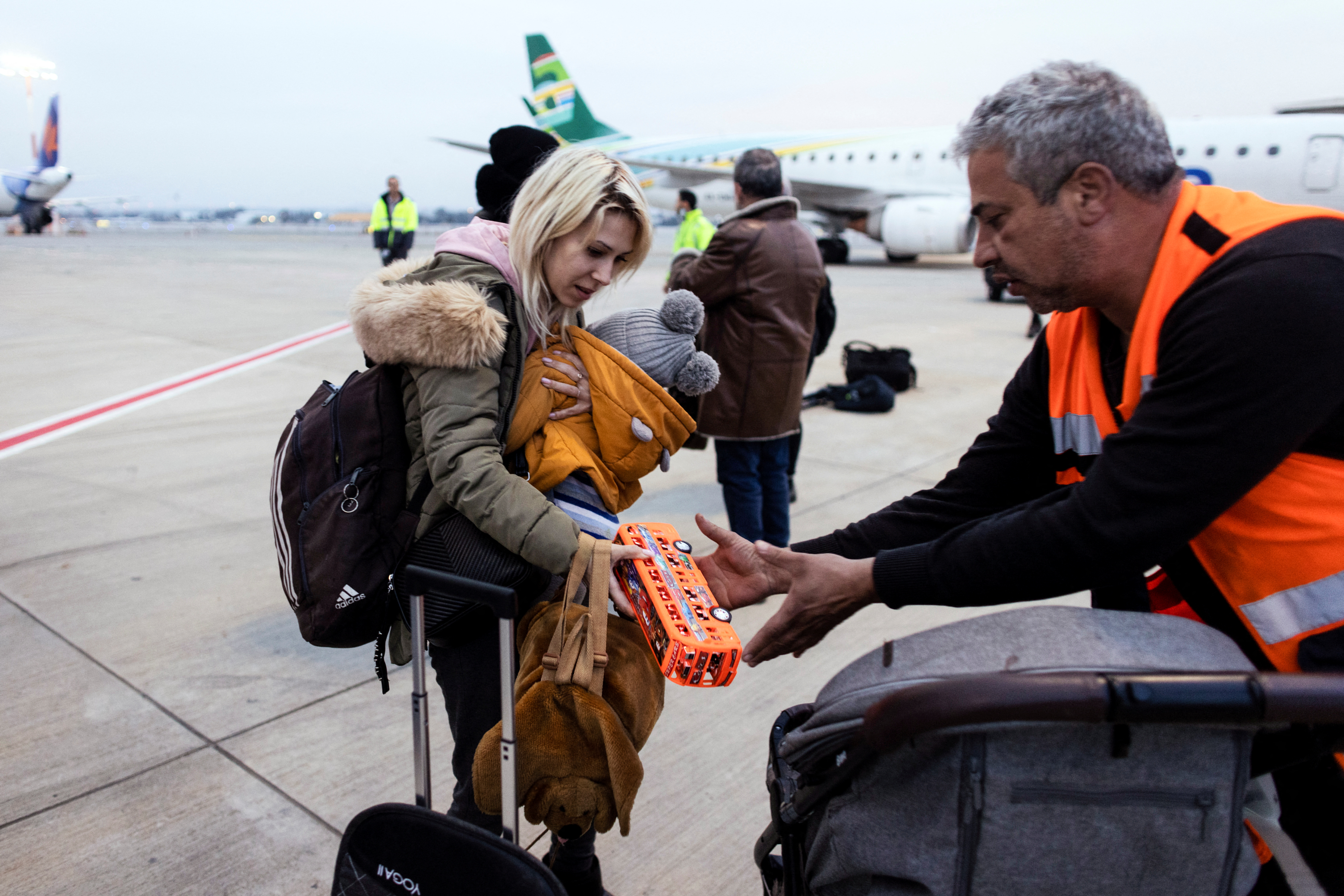 Refugees fleeing Russia's invasion of Ukraine arrive in Israel from Romania