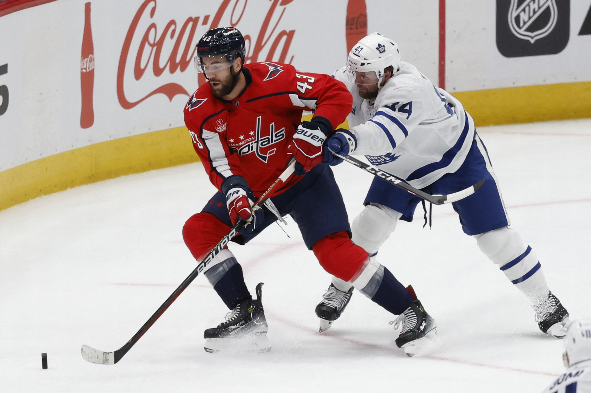 Auston Matthews, Maple Leafs handle struggling Capitals