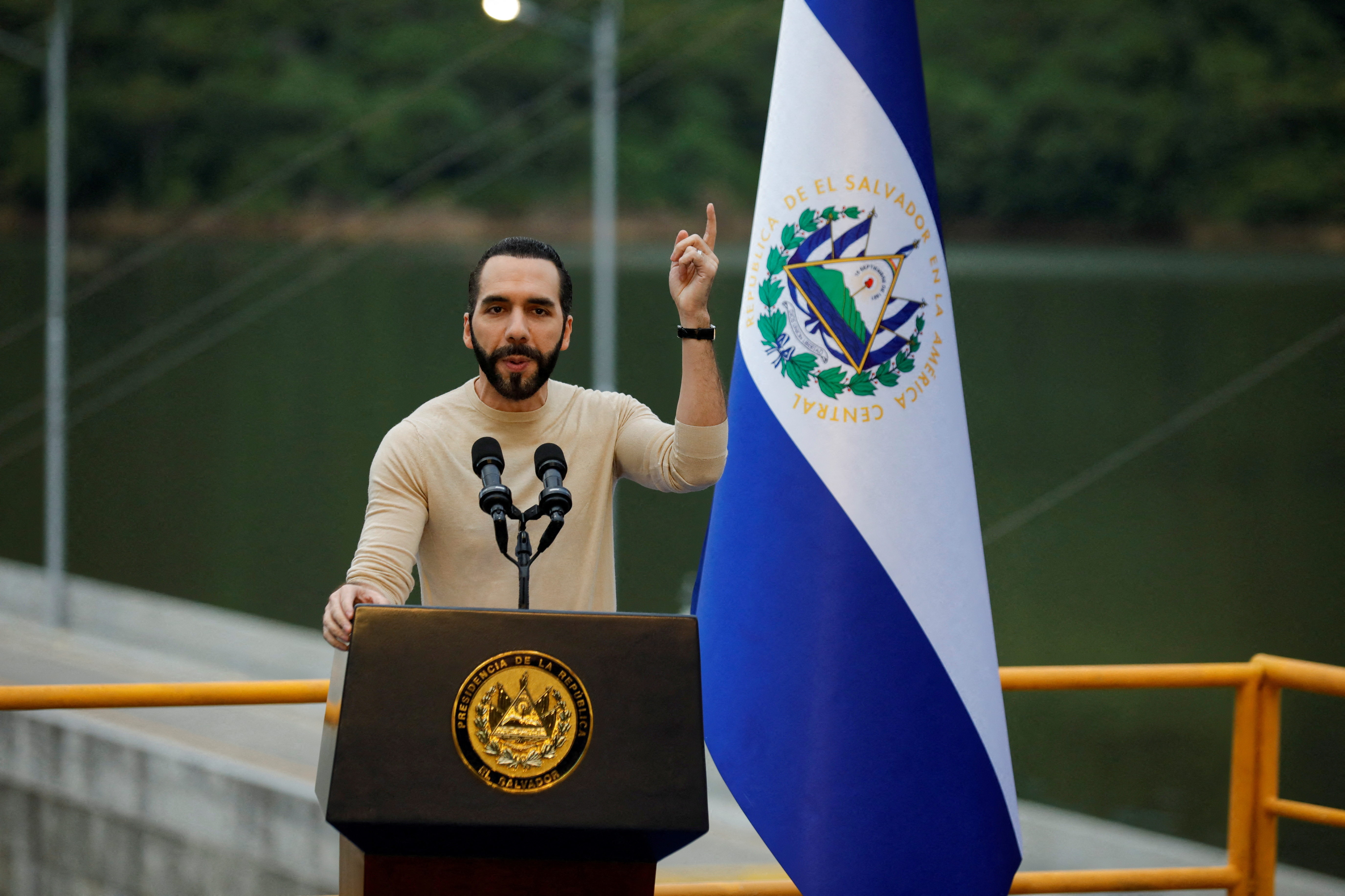 El Salvador's president asks for leave of absence to seek