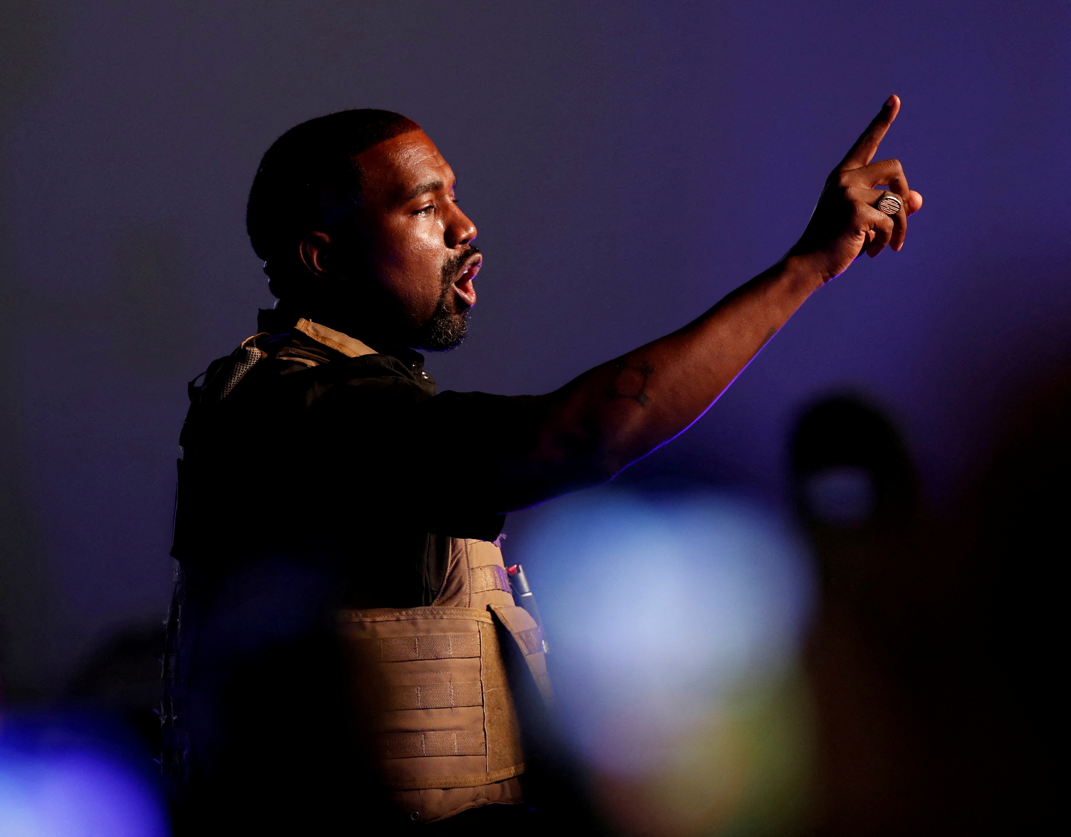Kanye West's Twitter is no longer suspended : r/Kanye