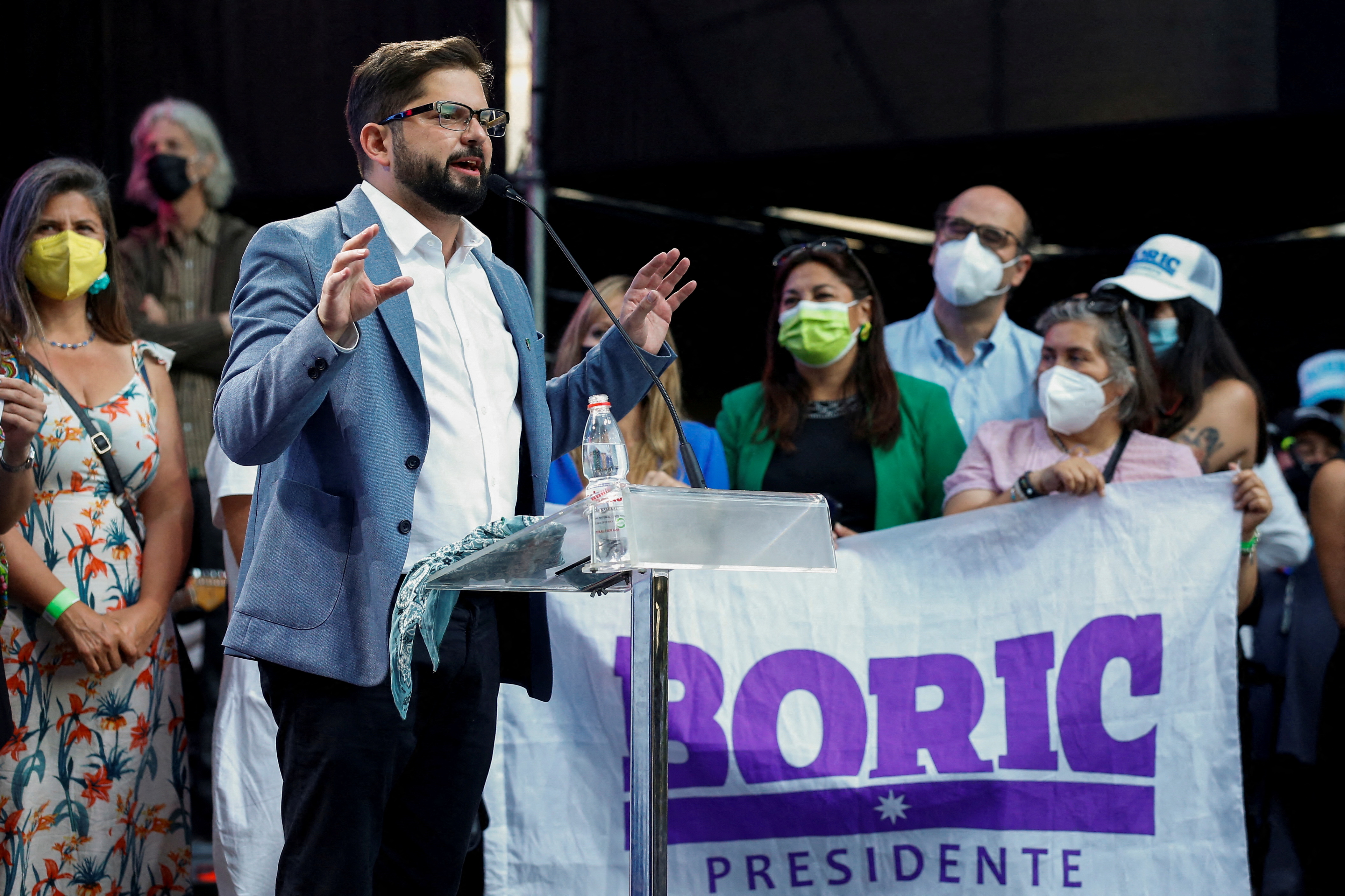 Gabriel Boric closing campaign rally in Santiago