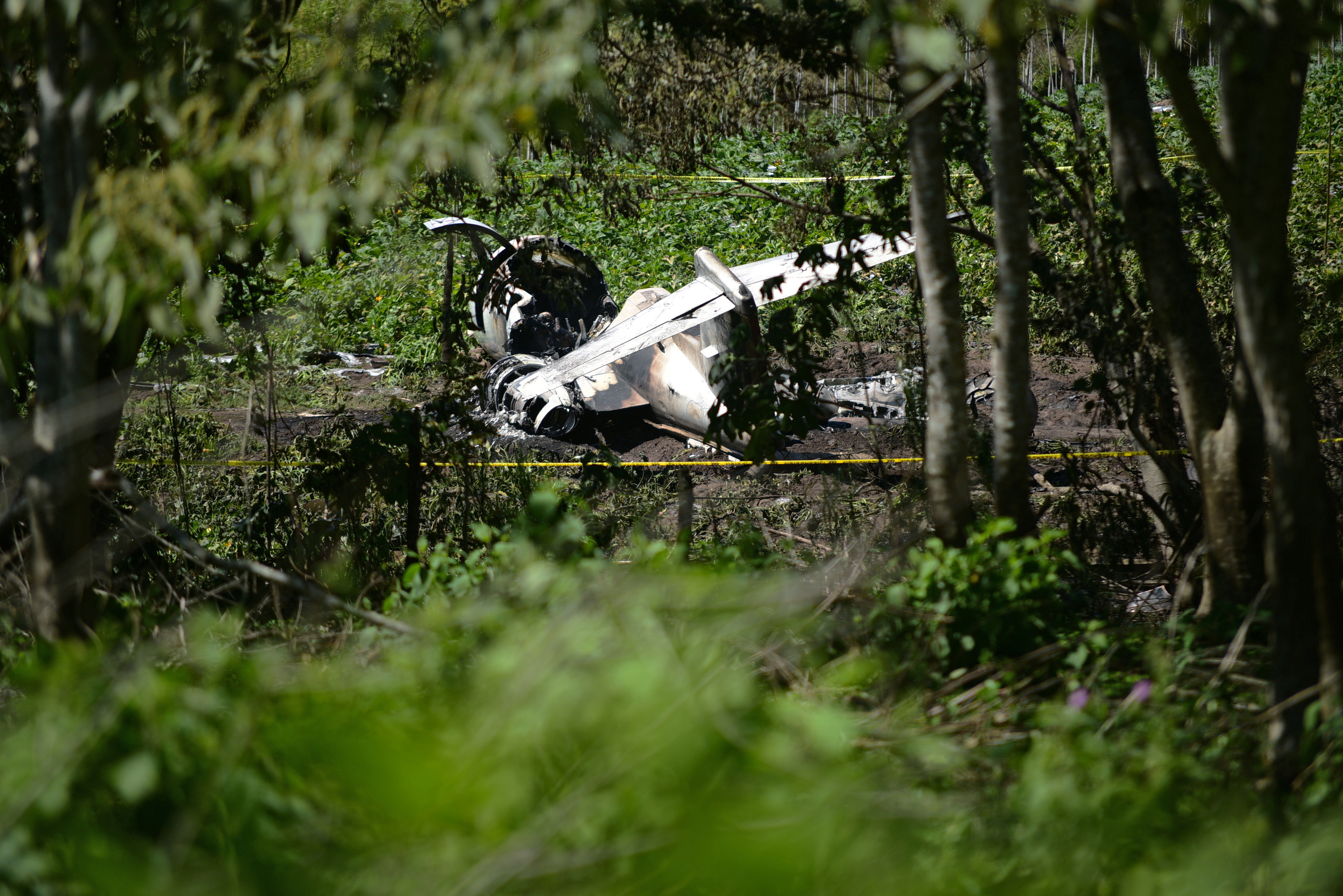 Six killed in Mexican air force plane accident in Veracruz | Reuters