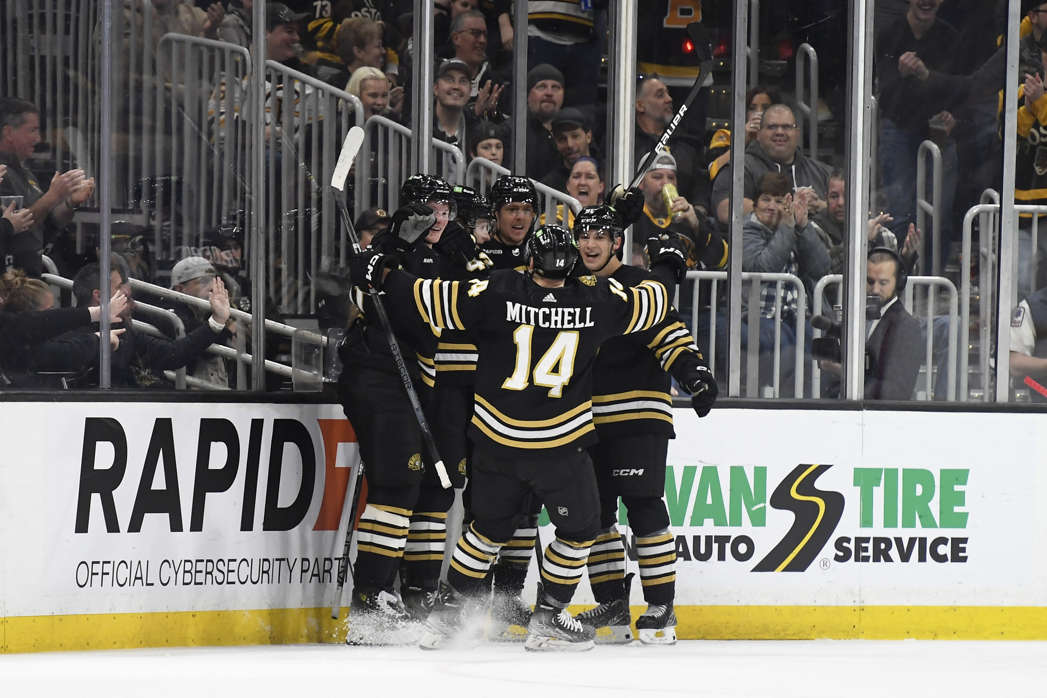 David Pastrnak (3 Points), Bruins Fend Off Pesky Coyotes | Reuters