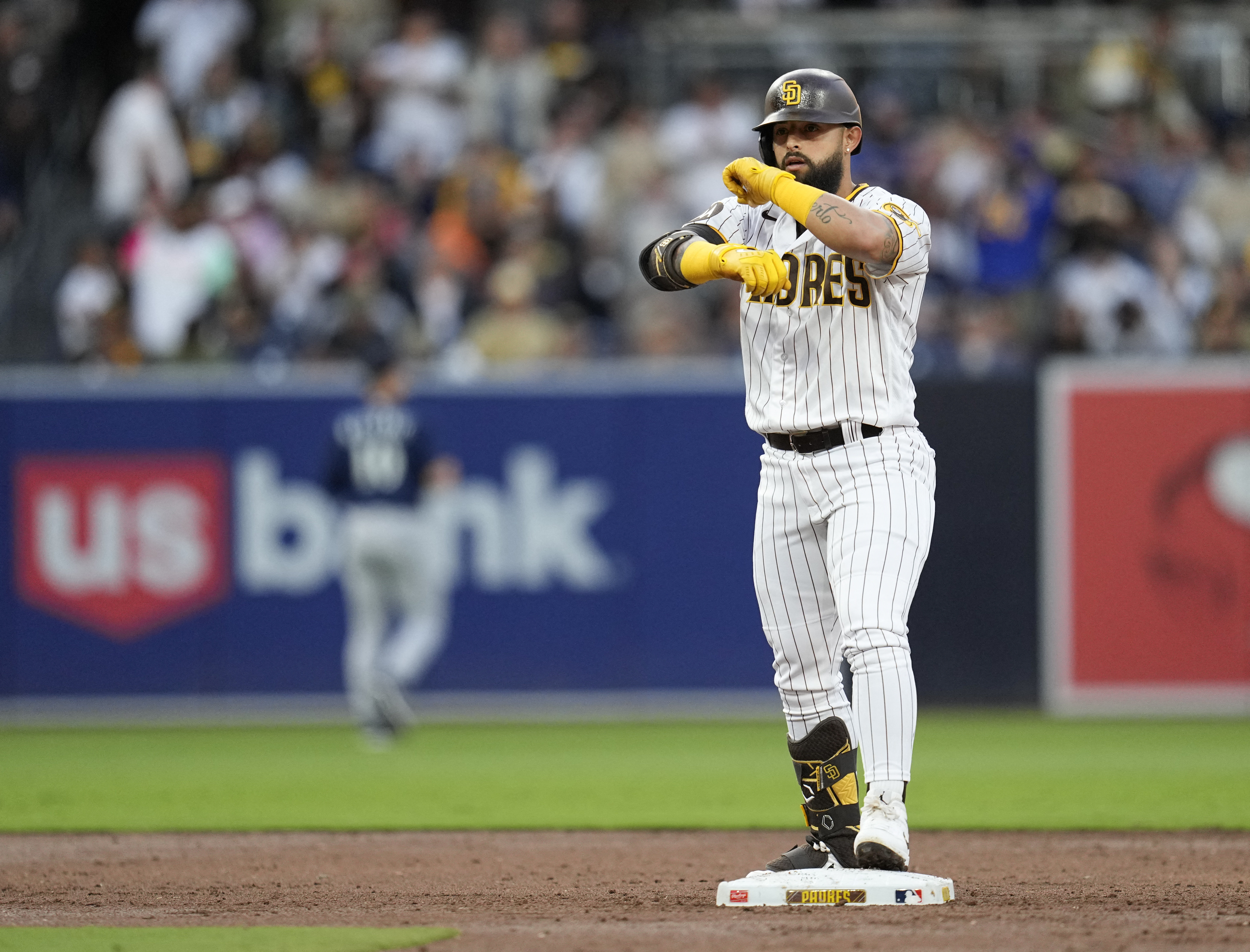 Logan Gilbert keeps Padres at bay as Mariners snap skid