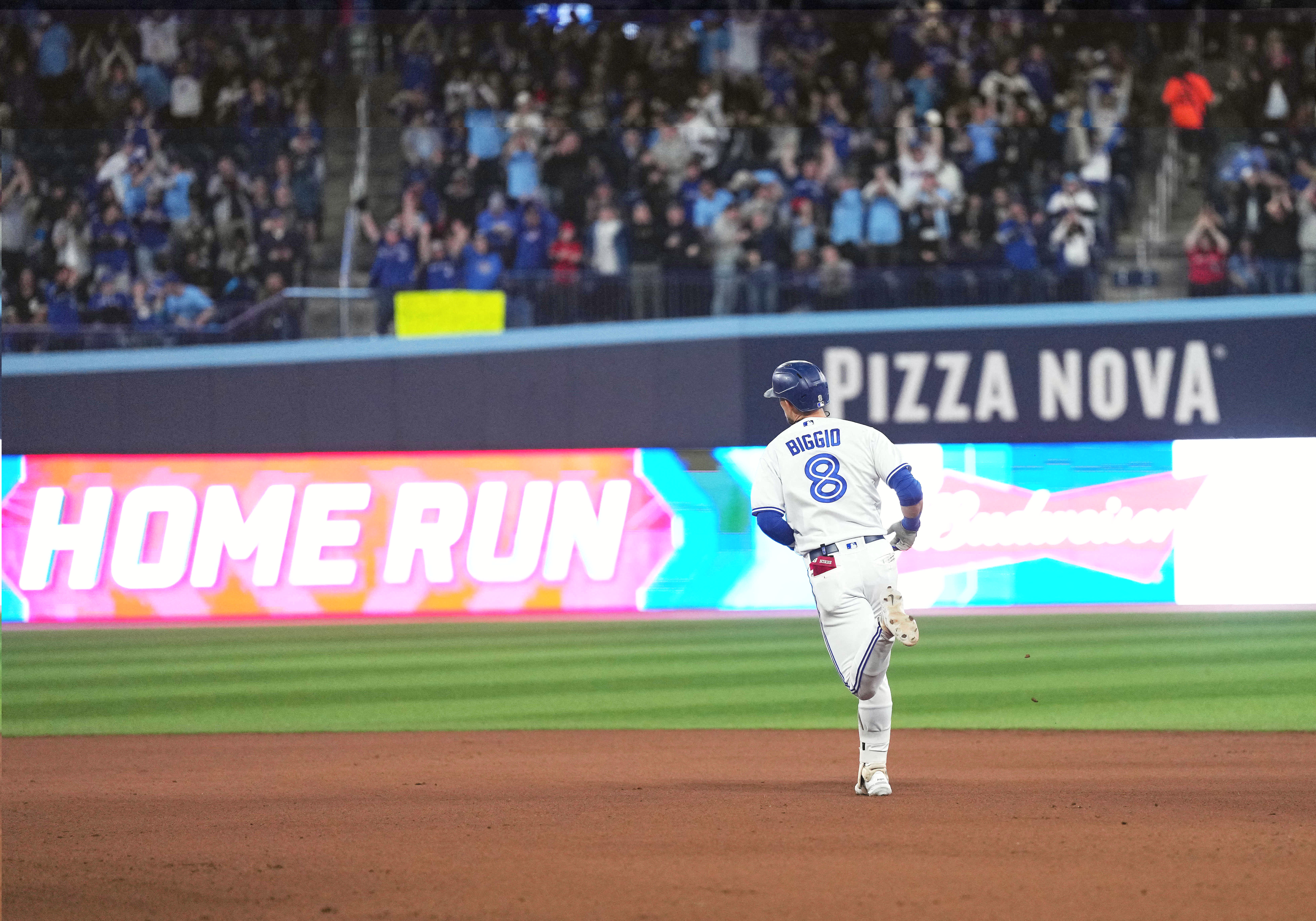 Great pitching and a Cavan Biggio BLAST help thr Blue Jays take Game 1  against the White Sox!