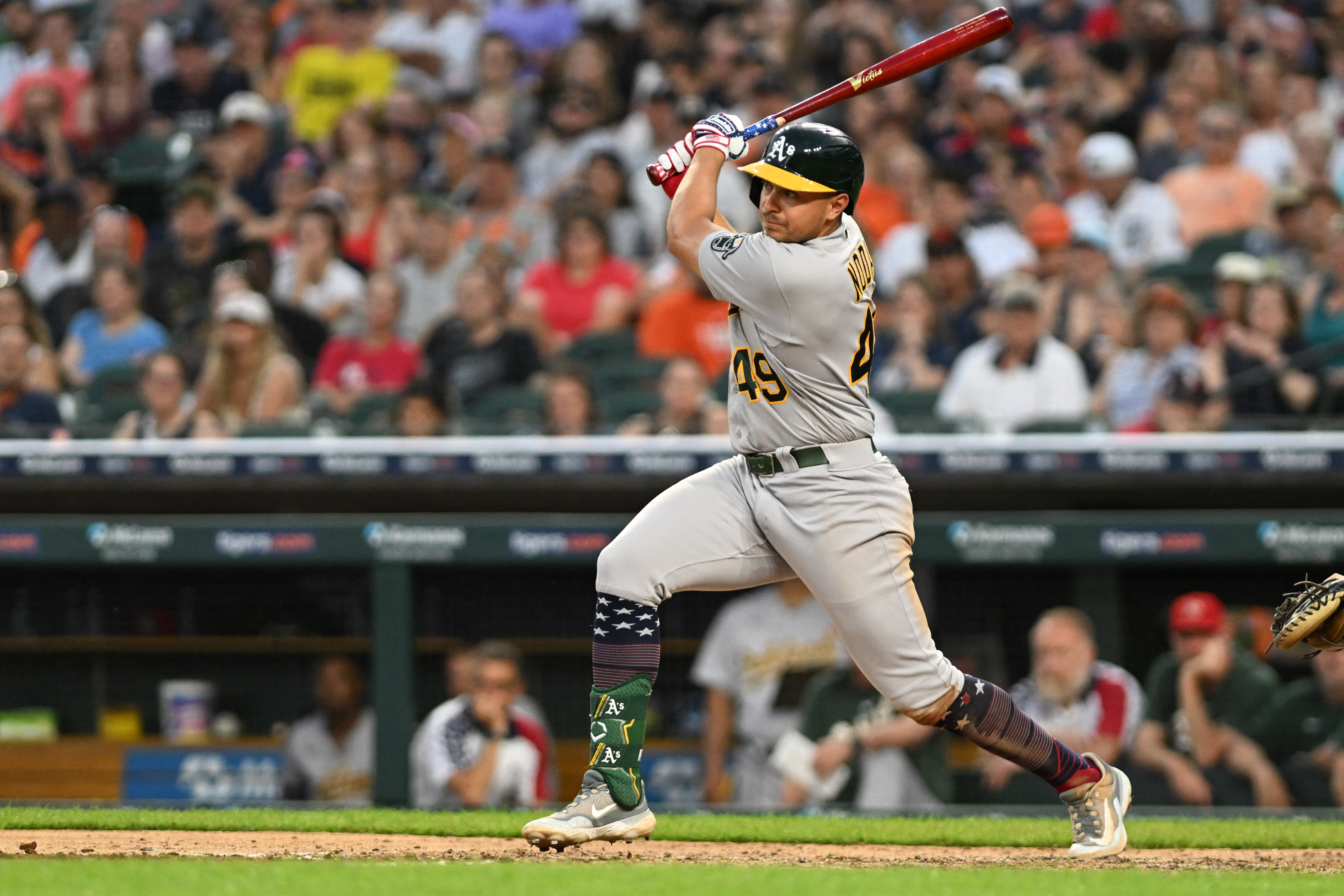 Báez's 2-run single in 1st starts Tigers to 9-0 rout of A's. 10th