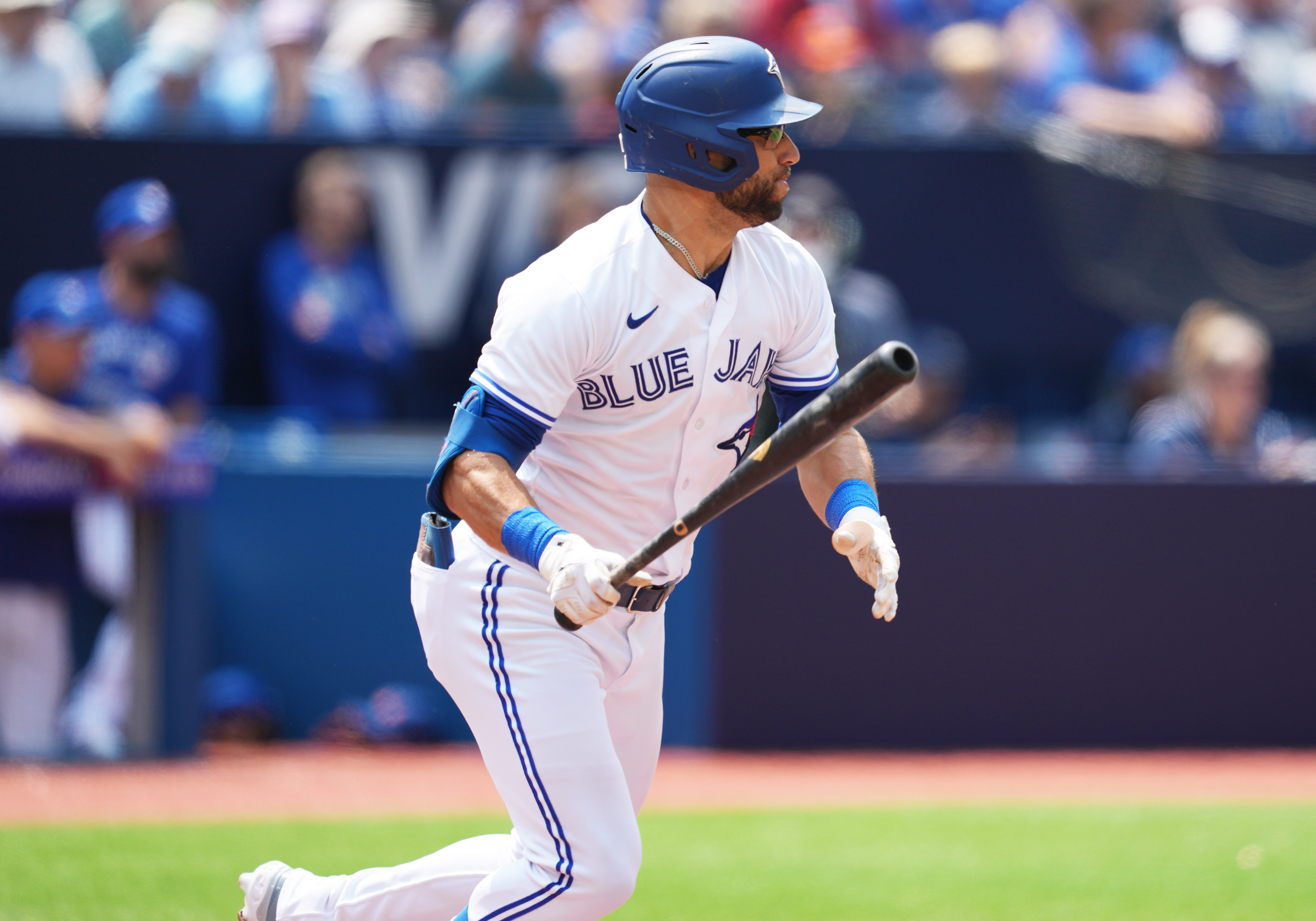 Diamondbacks' Gurriel Jr. greeted with standing ovation in his return to  Rogers Centre