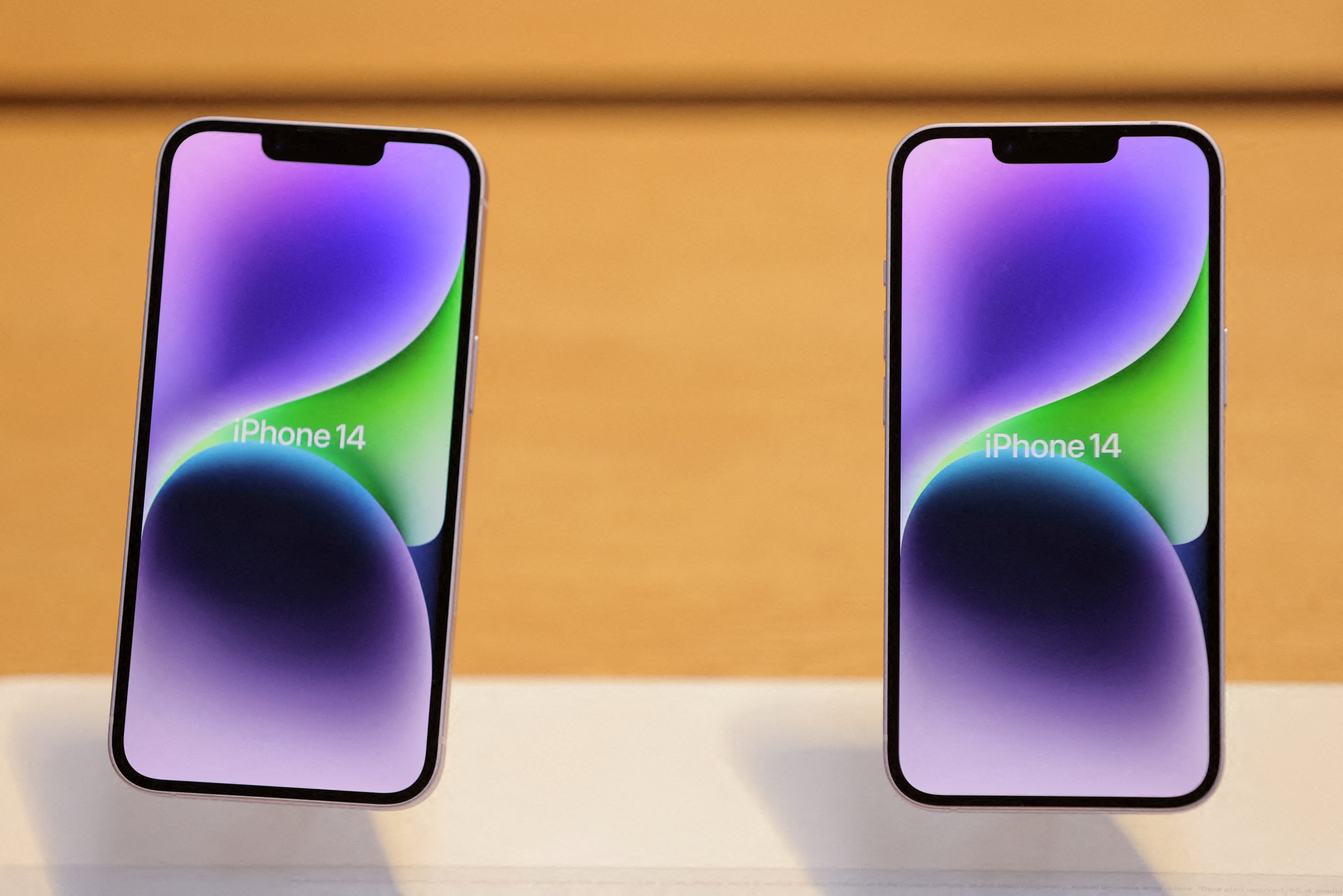 Apple's iPhone Pro shipments may fall 20 mln units short of estimates -  analyst
