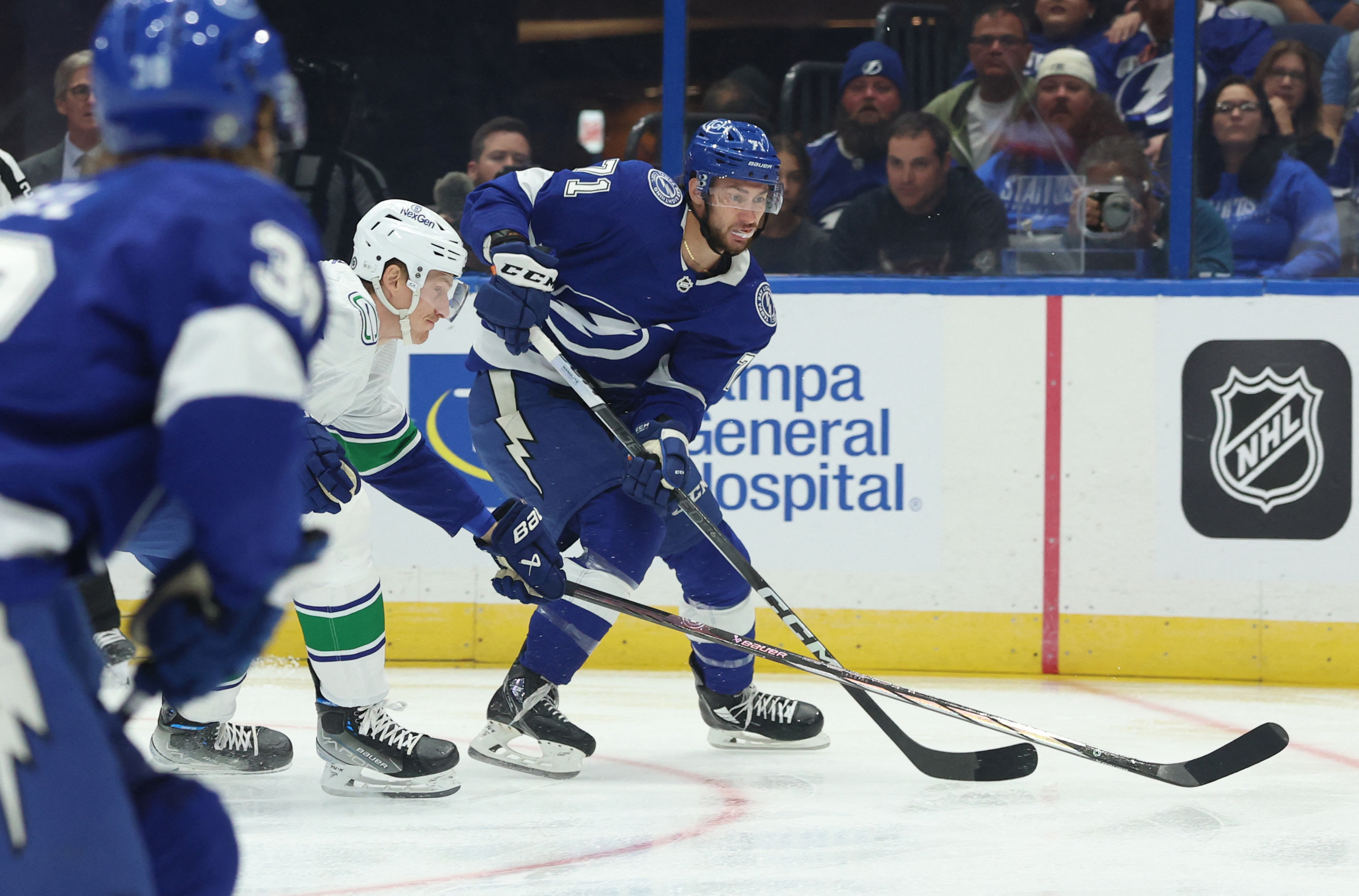 Nikita Kucherov, Lightning Fend Off Canucks | Reuters