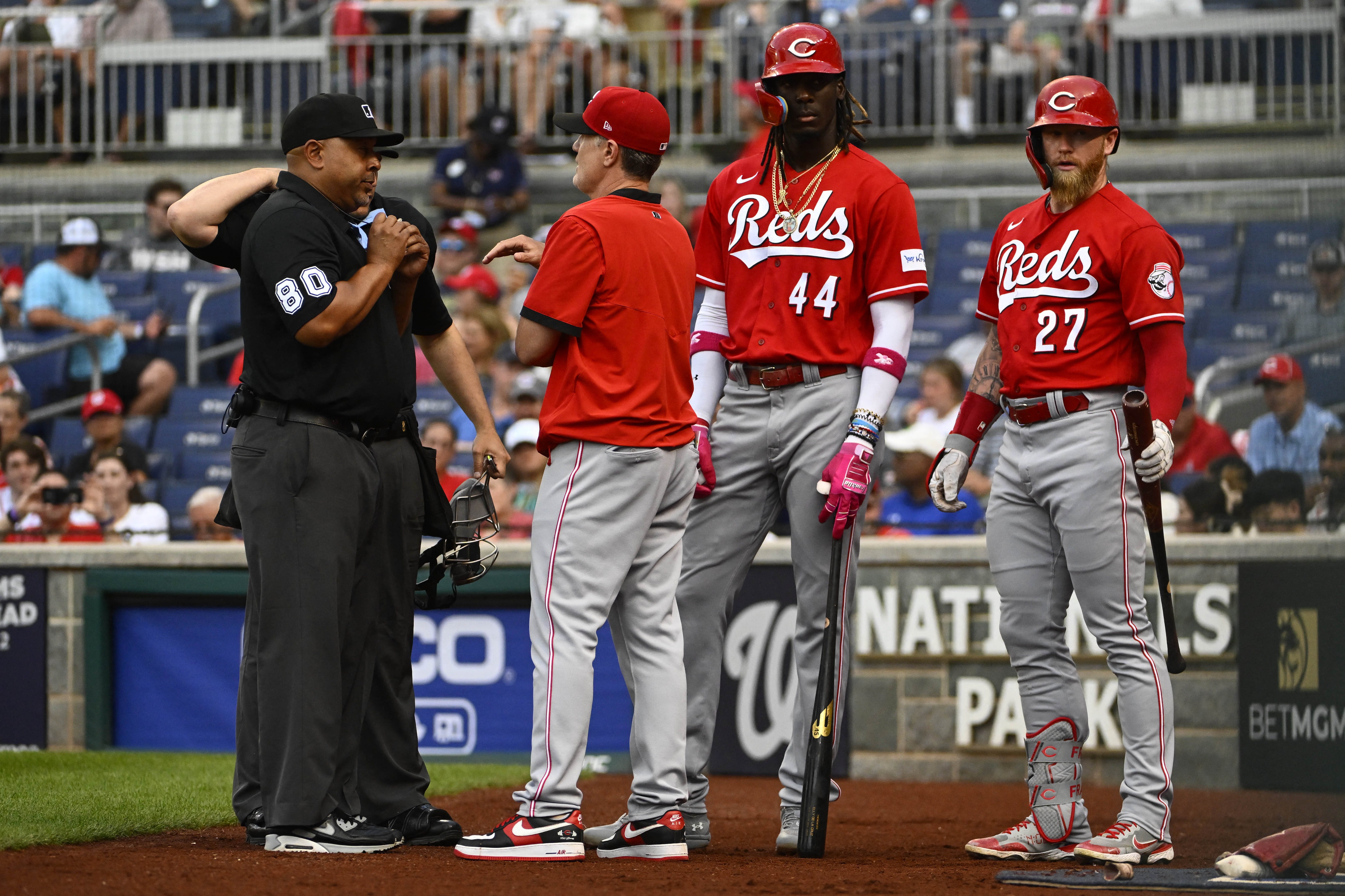 Cincinnati Reds' Elly De La Cruz Makes Baseball History with July 4th  Performance - Fastball